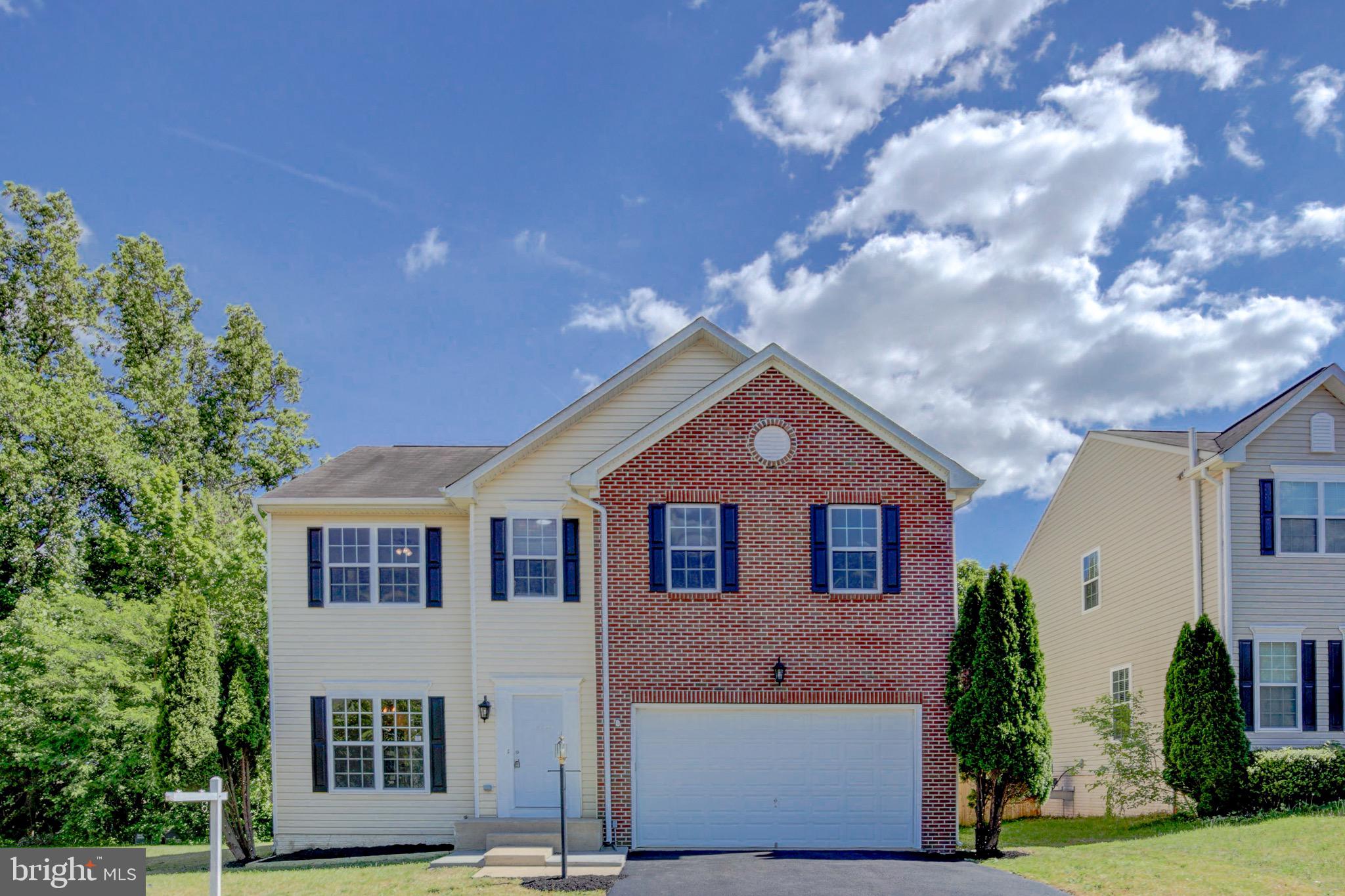 RIVER WALK - Residential