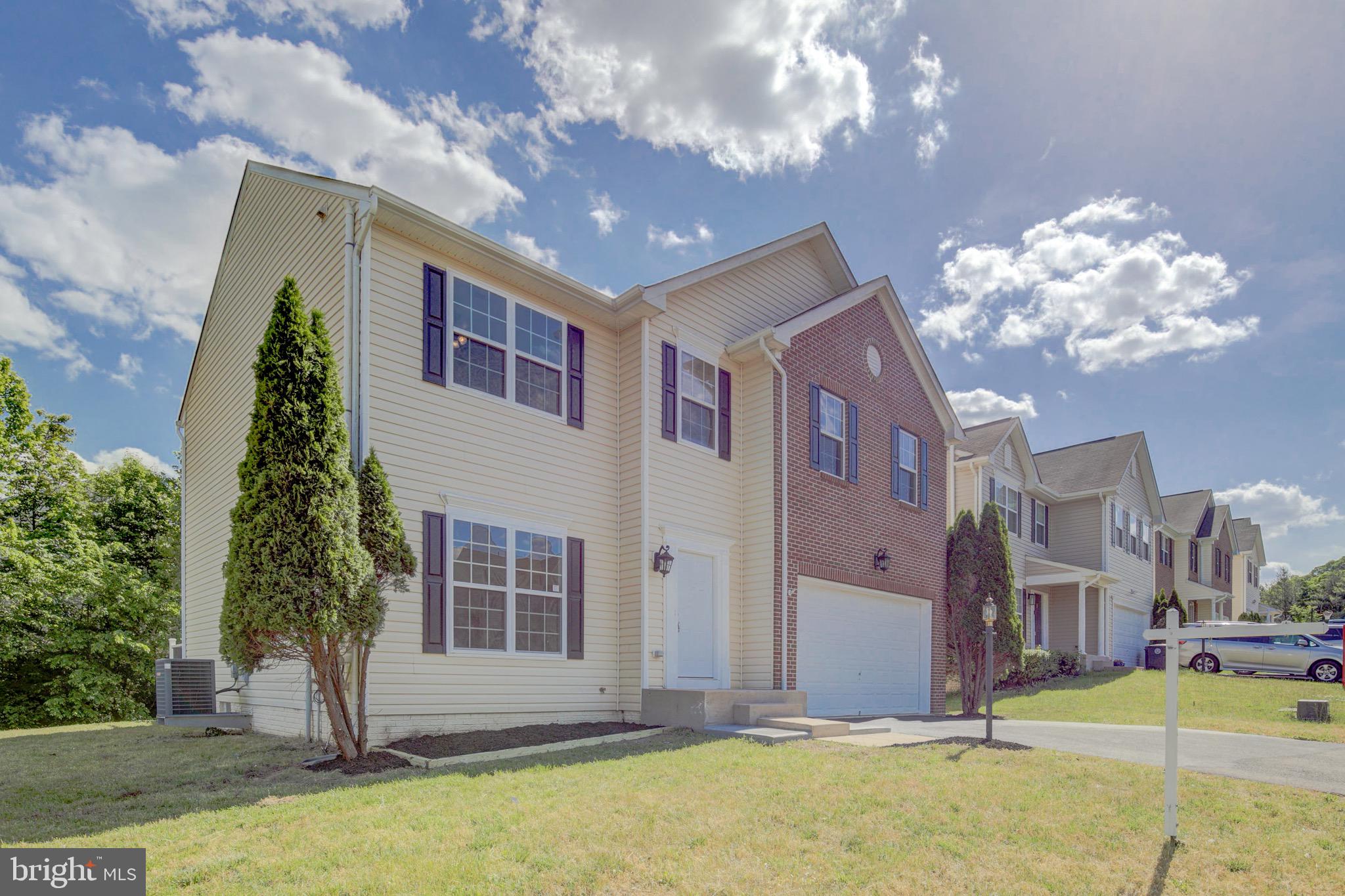 RIVER WALK - Residential