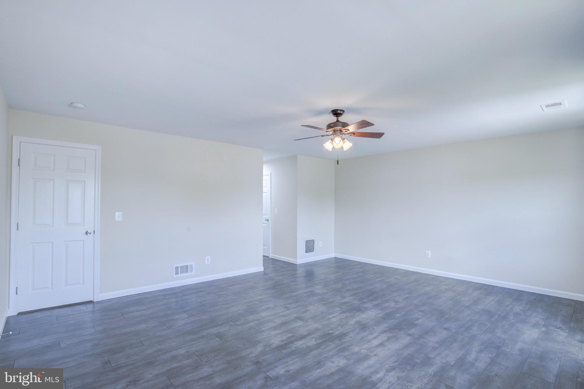 RIVER WALK - Residential