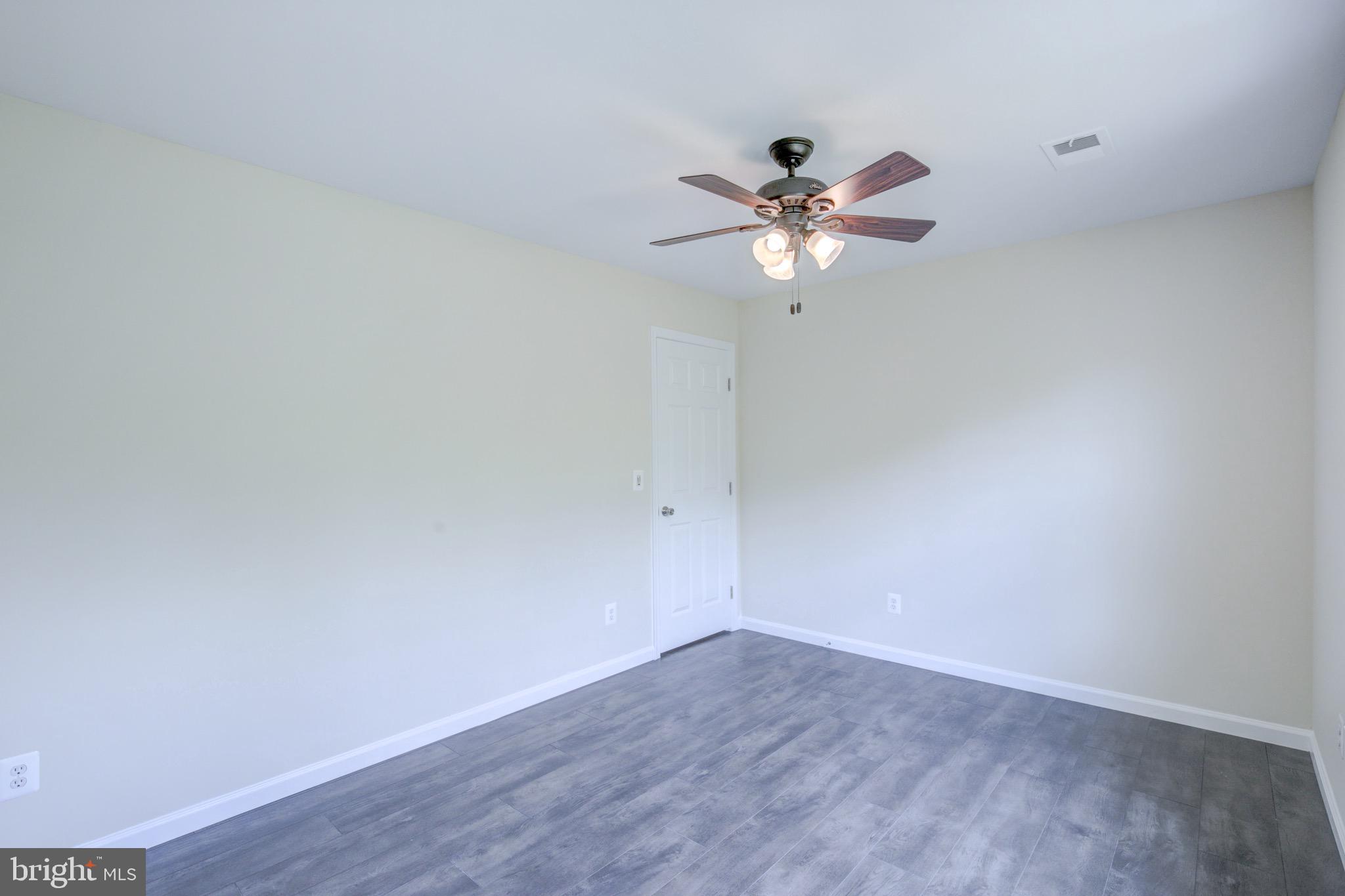 RIVER WALK - Residential