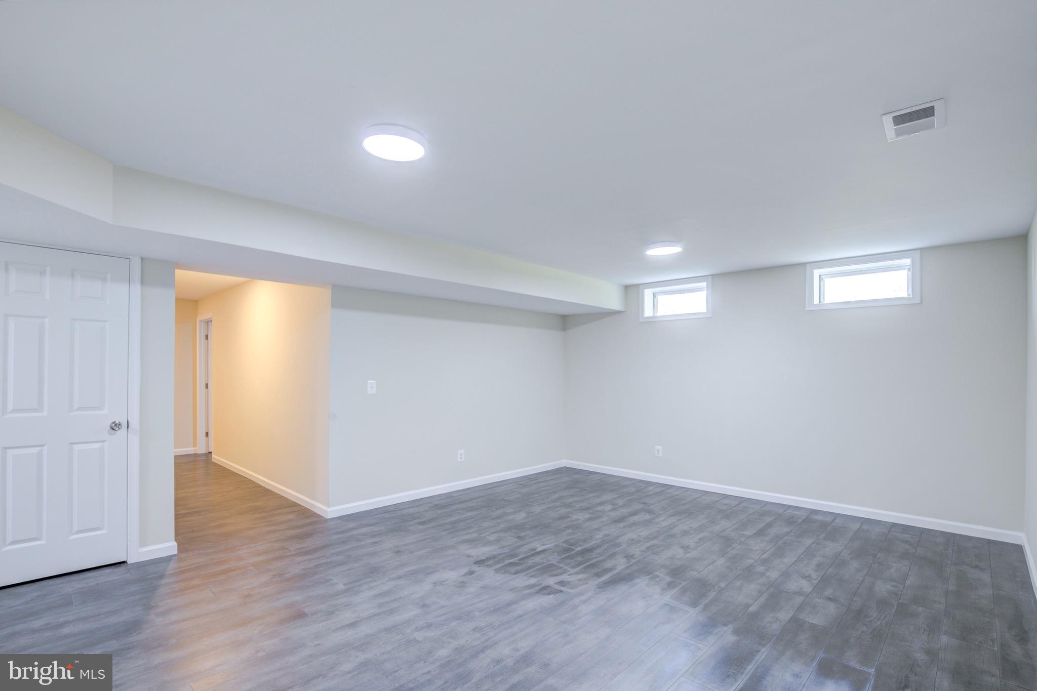 RIVER WALK - Residential