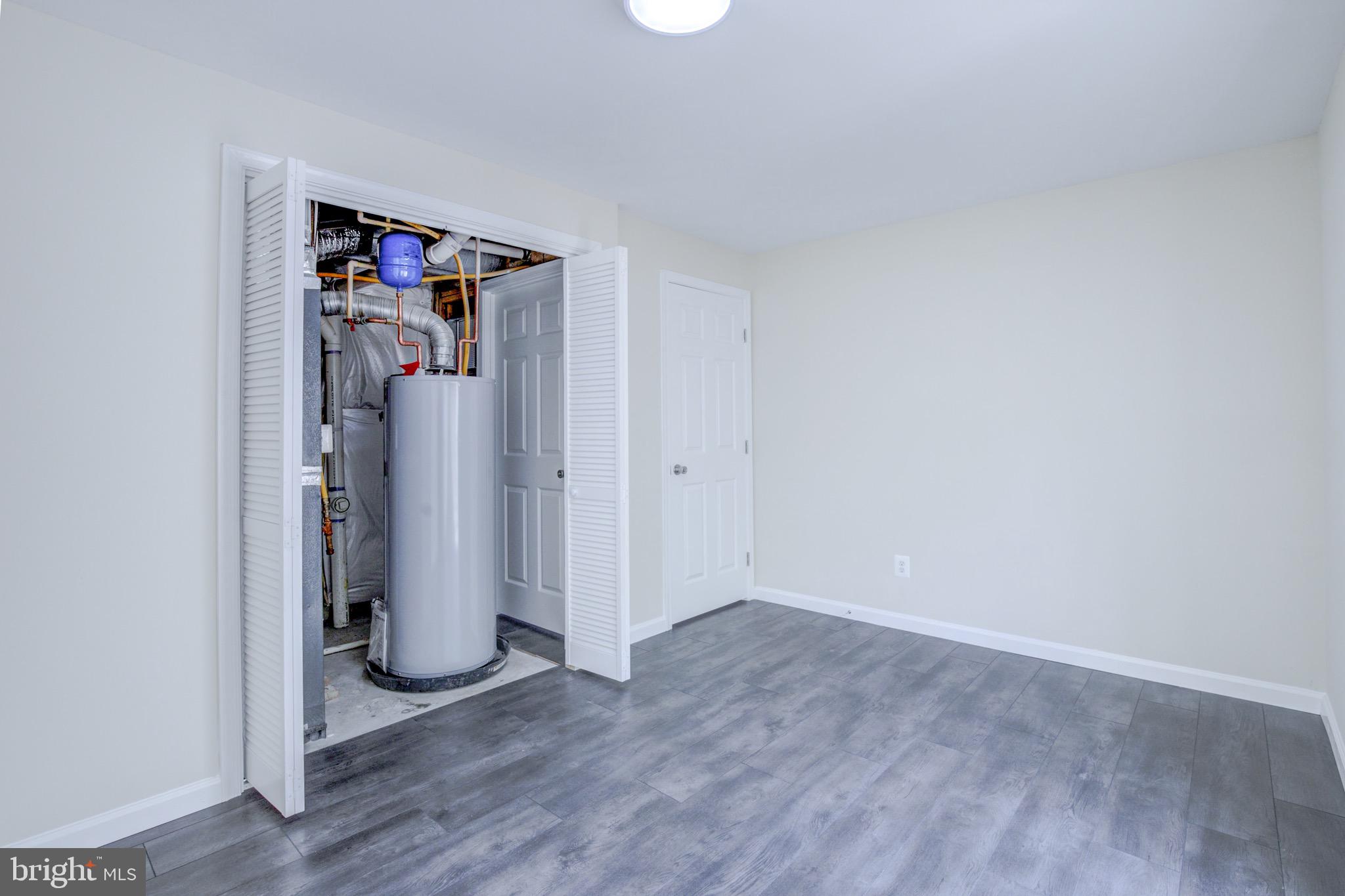 RIVER WALK - Residential