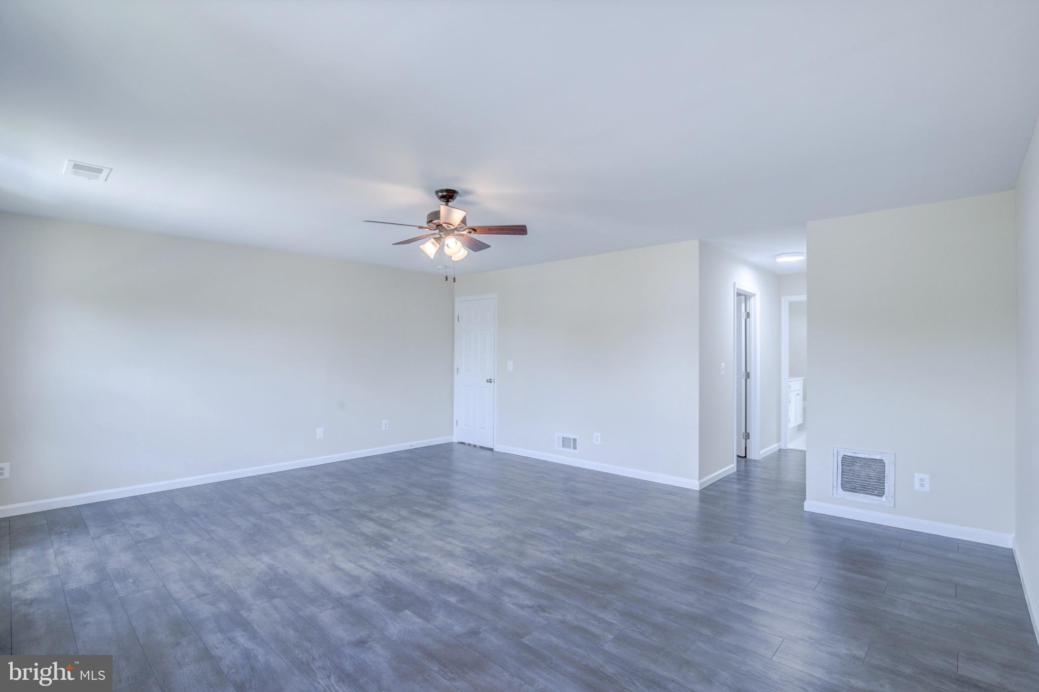 RIVER WALK - Residential