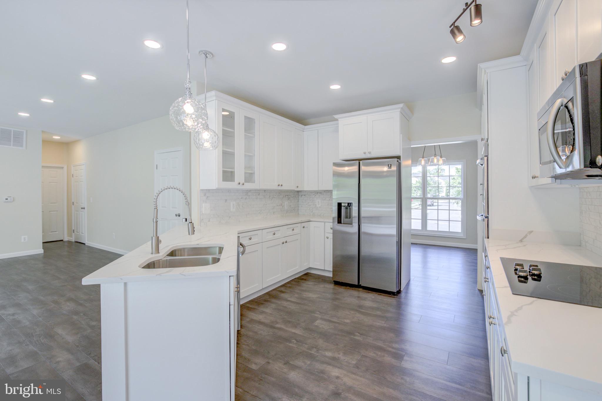 RIVER WALK - Residential