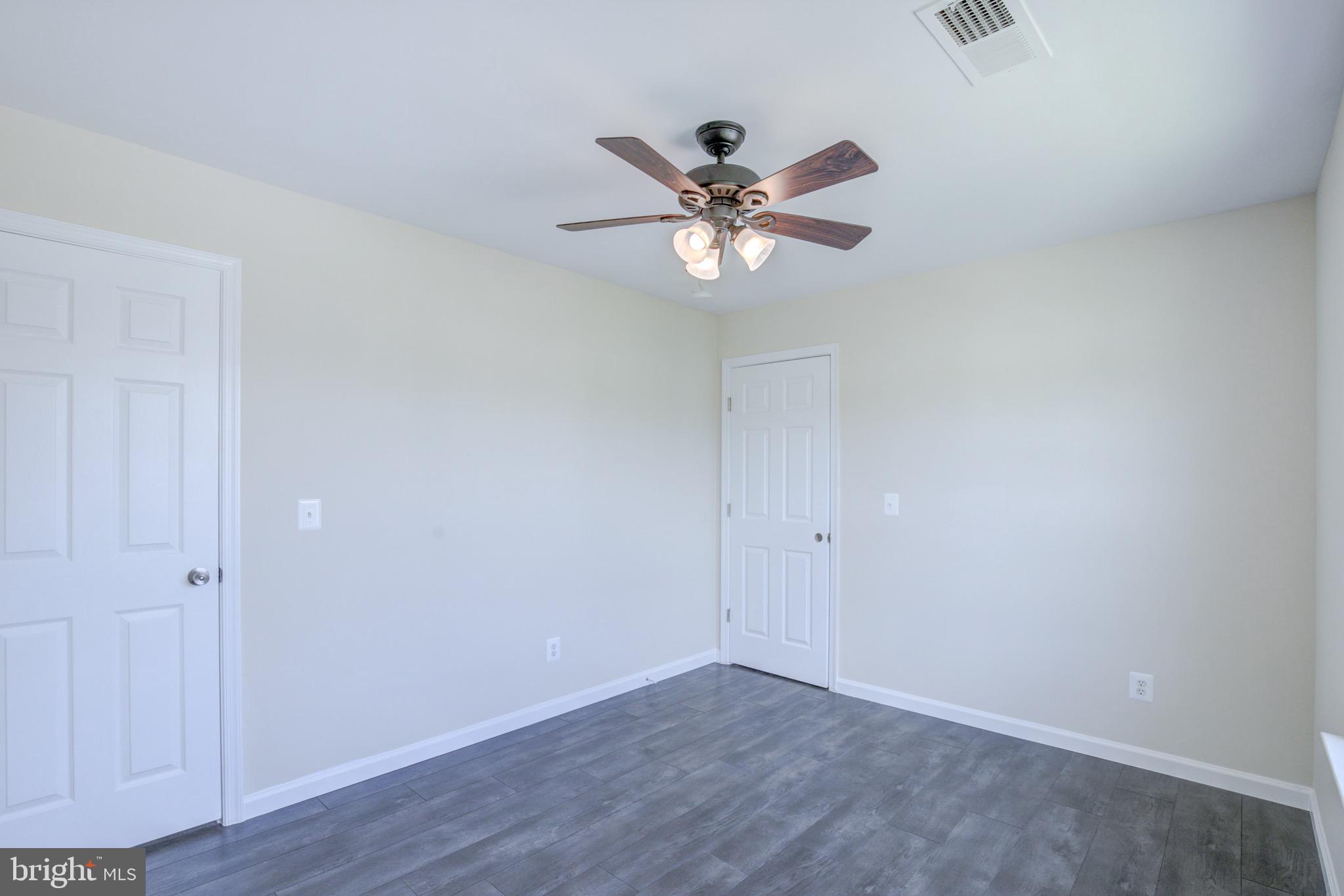 RIVER WALK - Residential