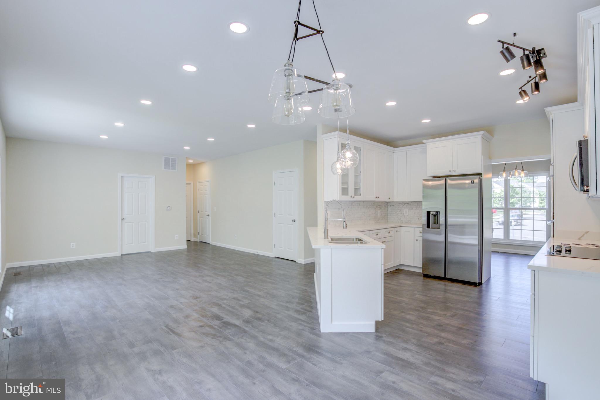 RIVER WALK - Residential