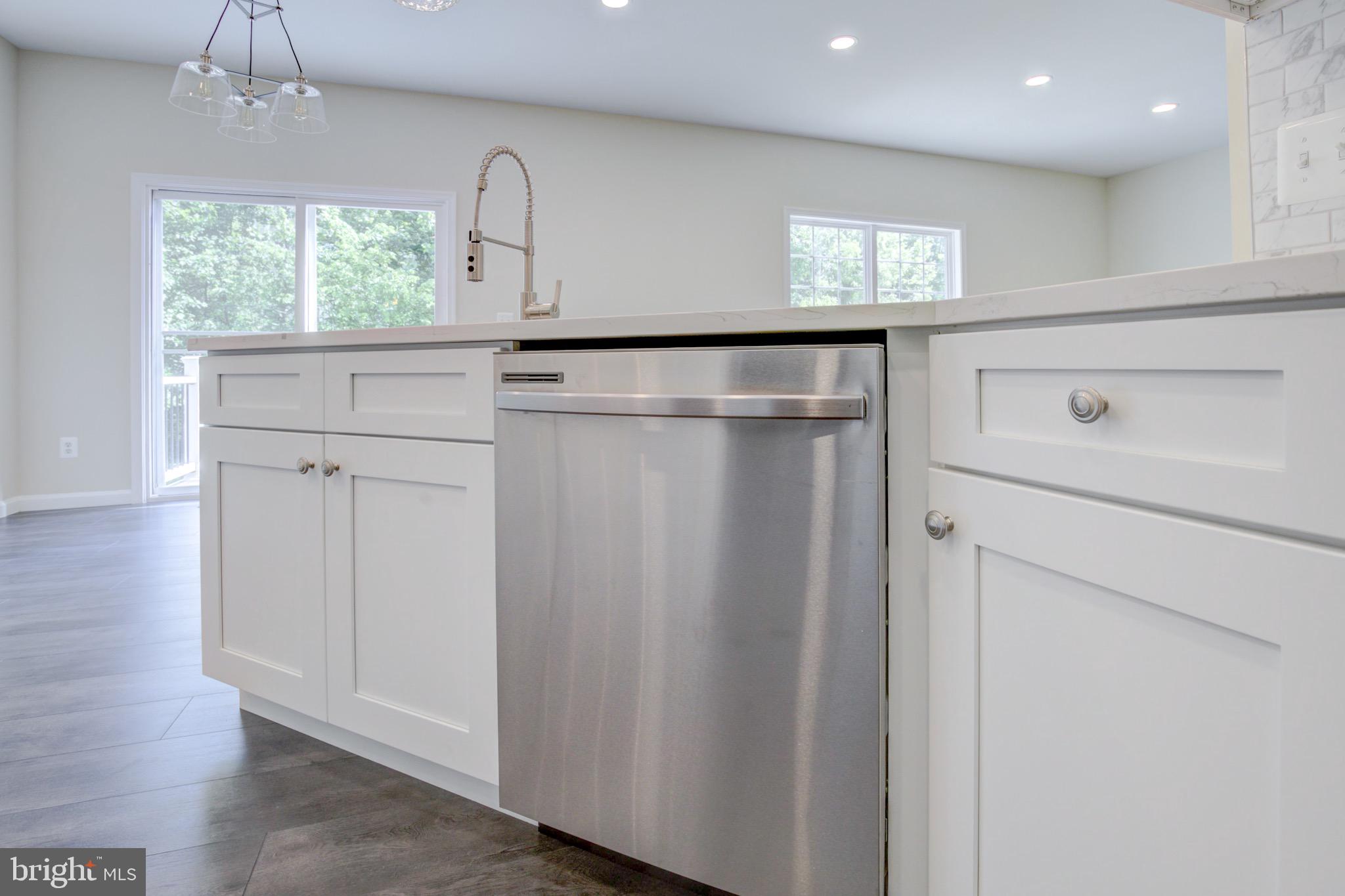 RIVER WALK - Residential