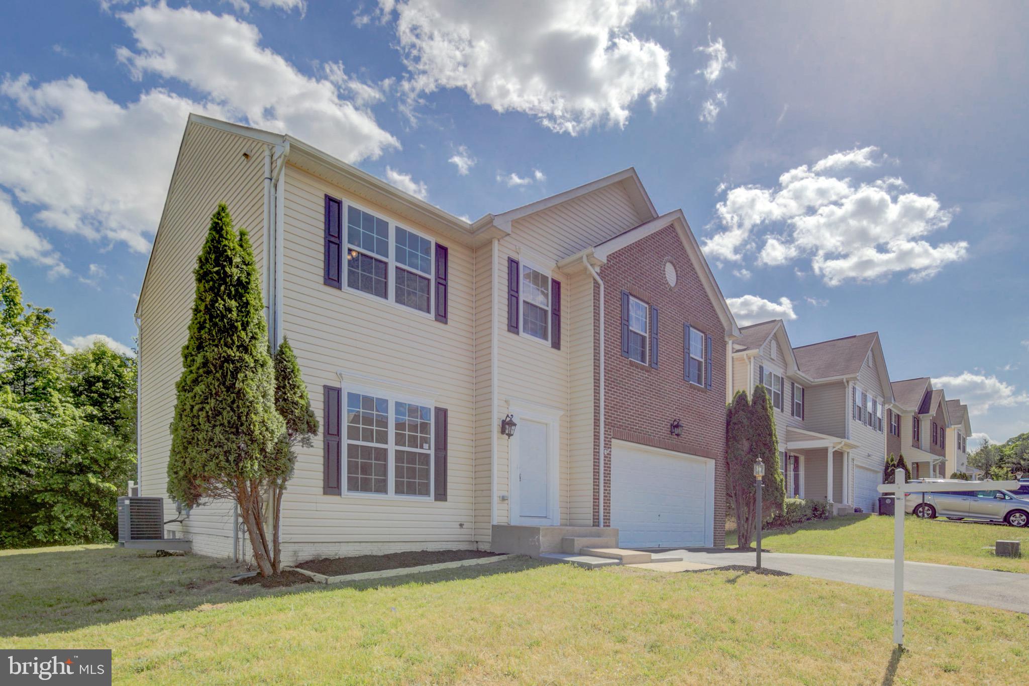 RIVER WALK - Residential