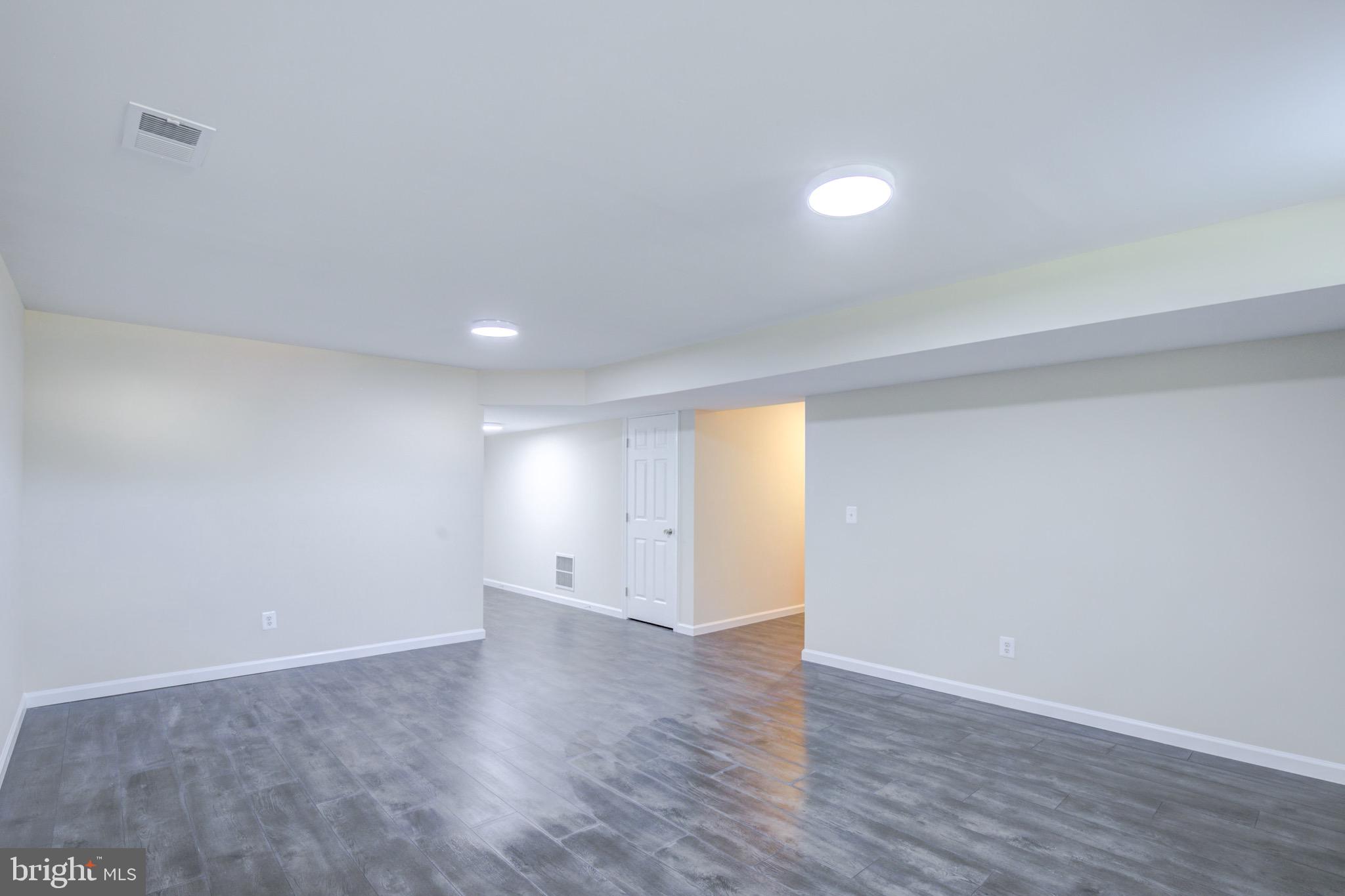 RIVER WALK - Residential