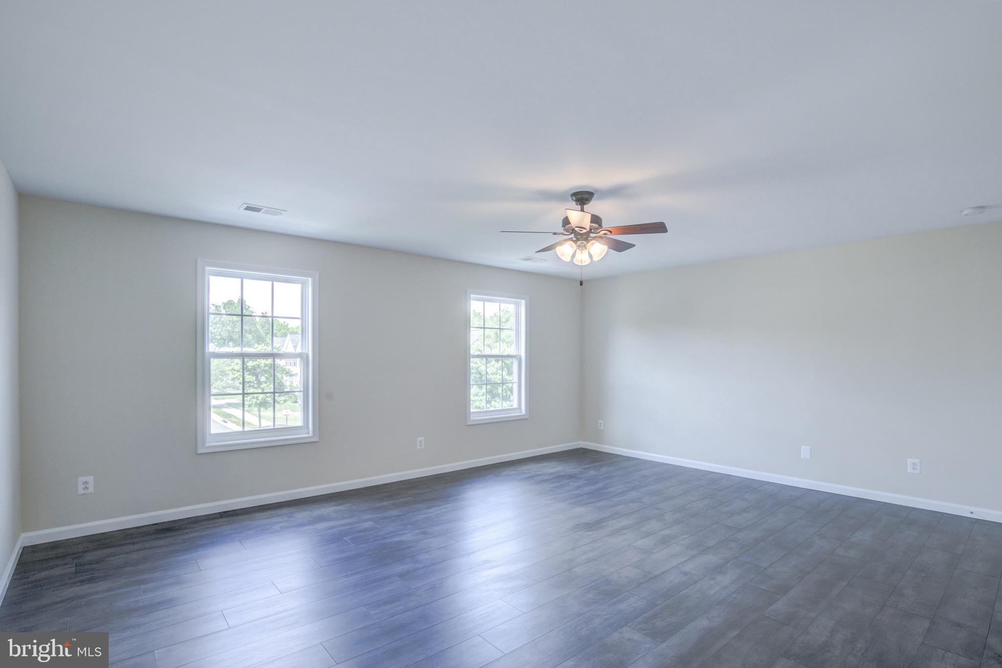 RIVER WALK - Residential