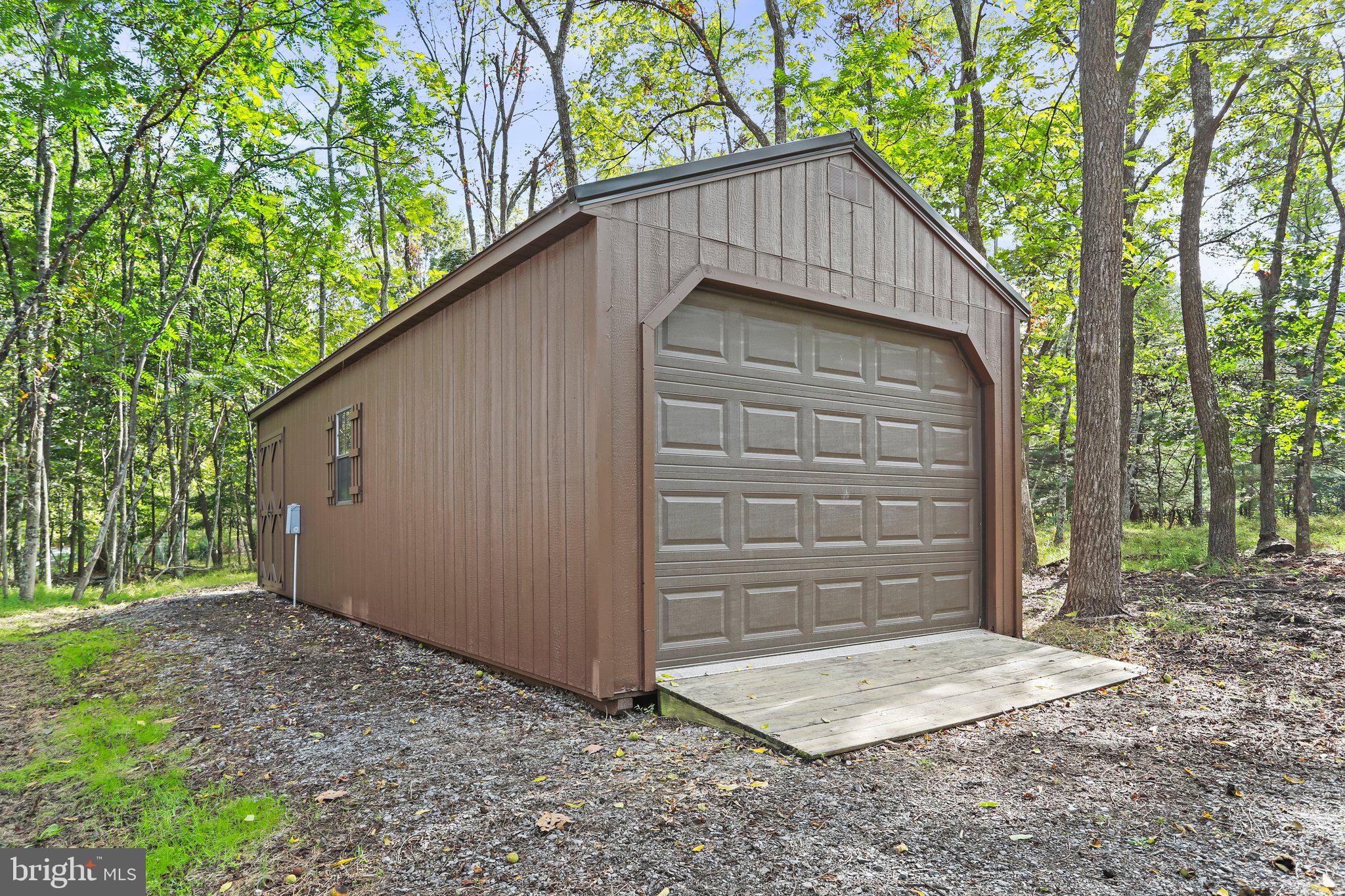 THE WOODS - Residential