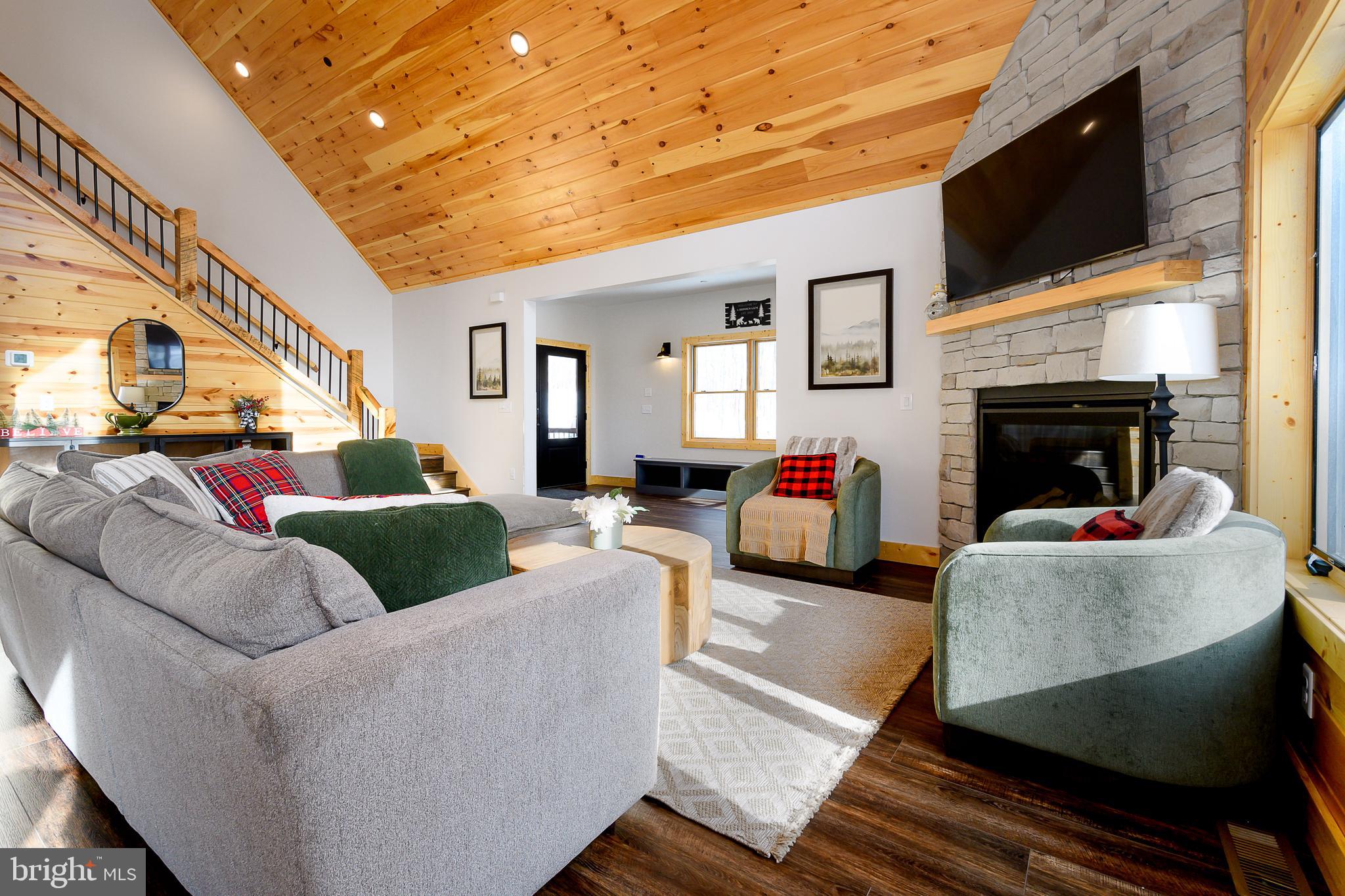 LAGO VISTA - Residential