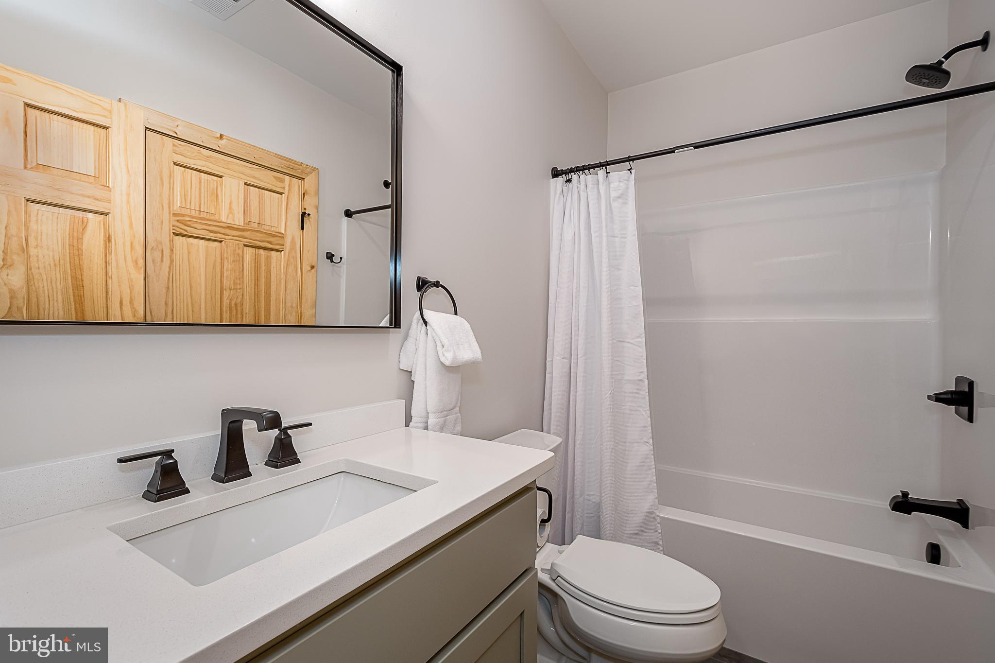 LAGO VISTA - Residential