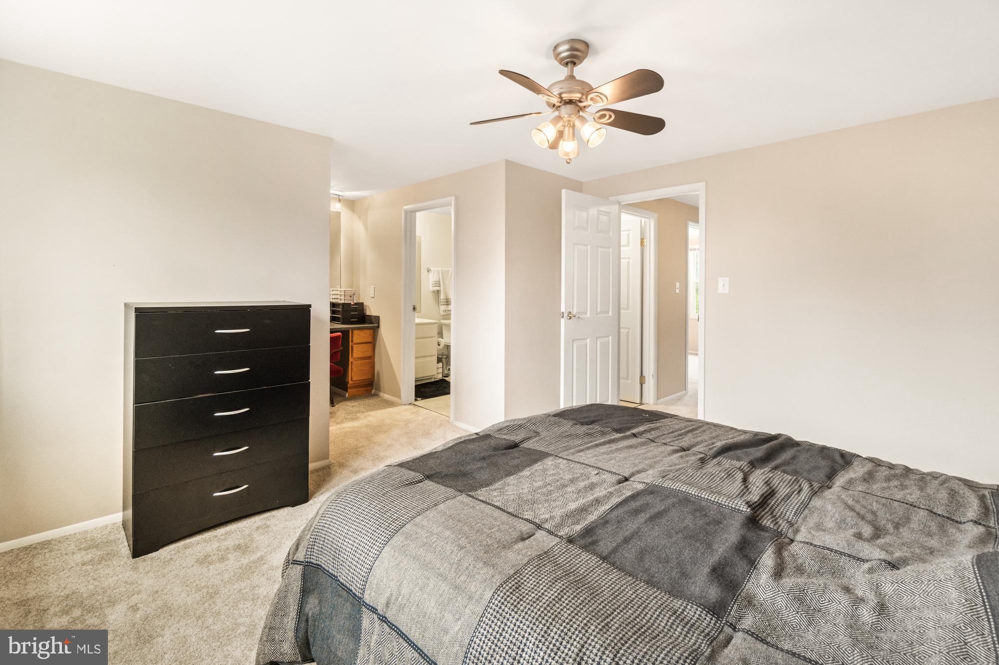 AMBER MEADOWS - Residential