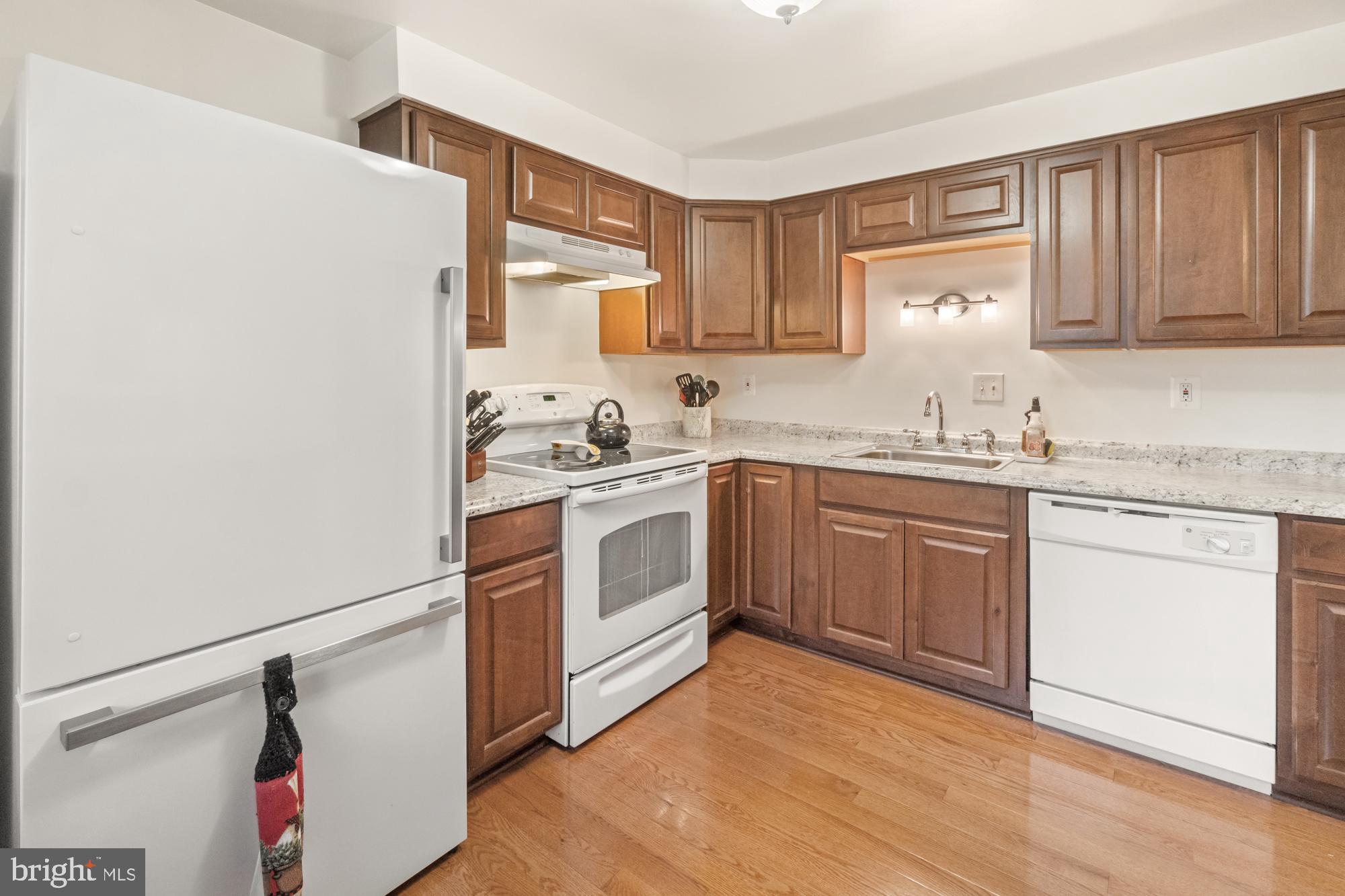 AMBER MEADOWS - Residential