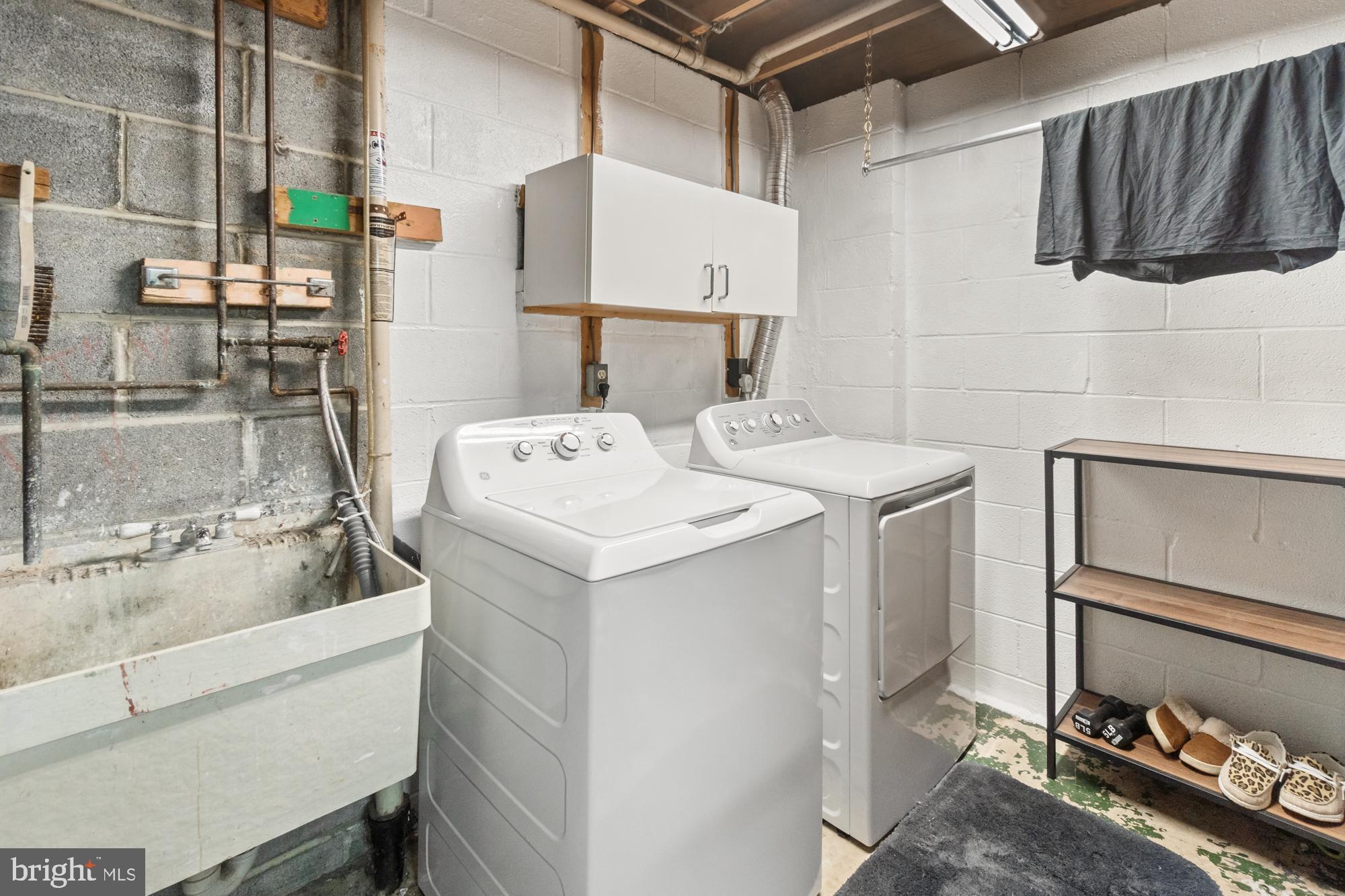 AMBER MEADOWS - Residential