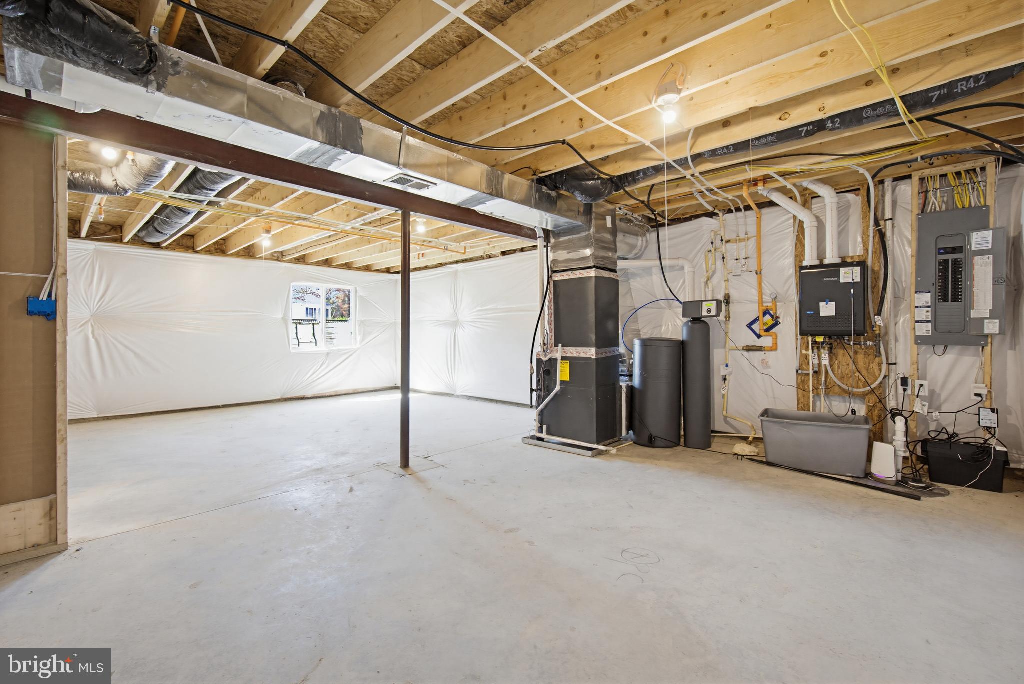 PIENTANZA WOODS - Residential