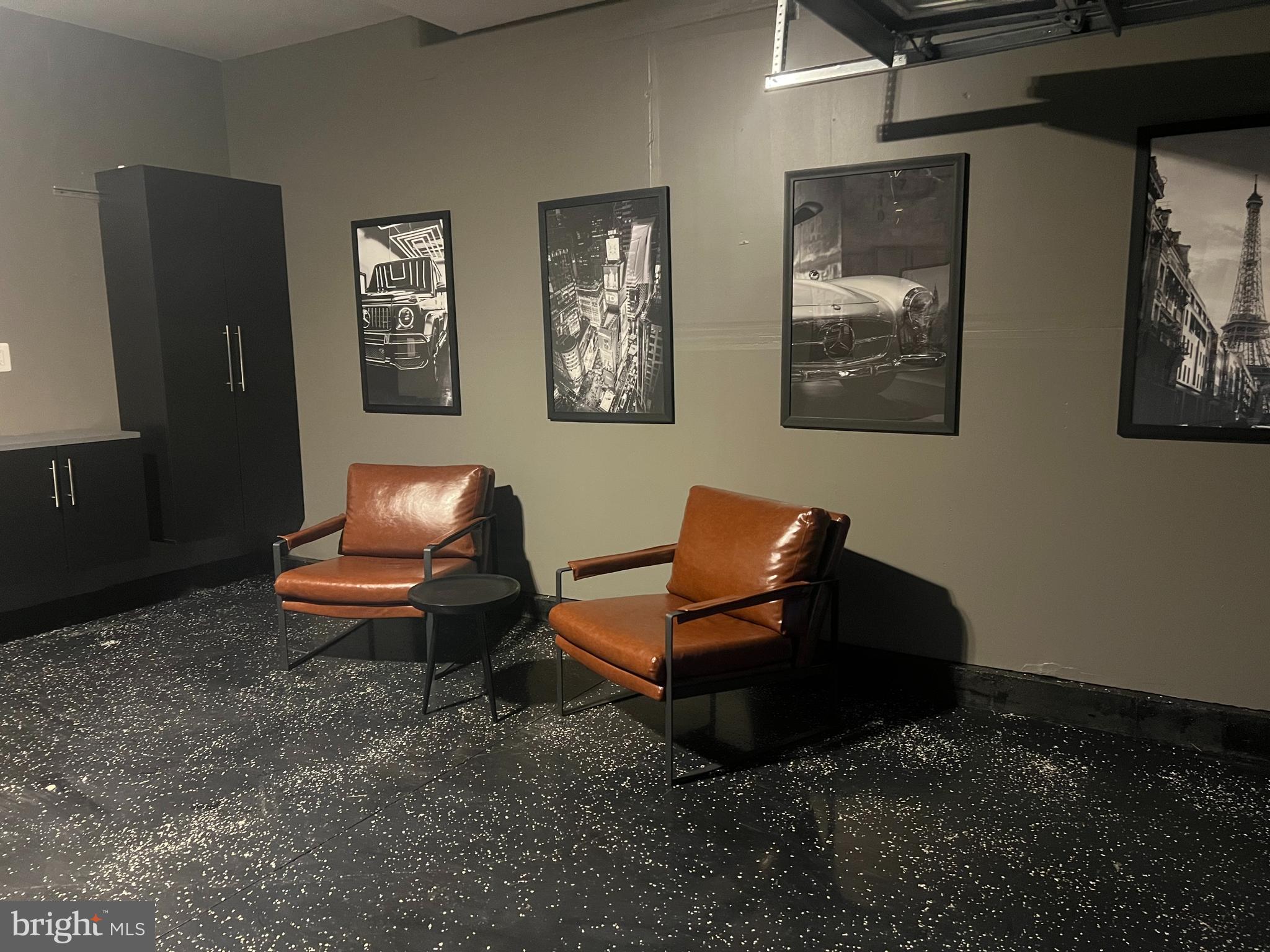 PIENTANZA WOODS - Residential