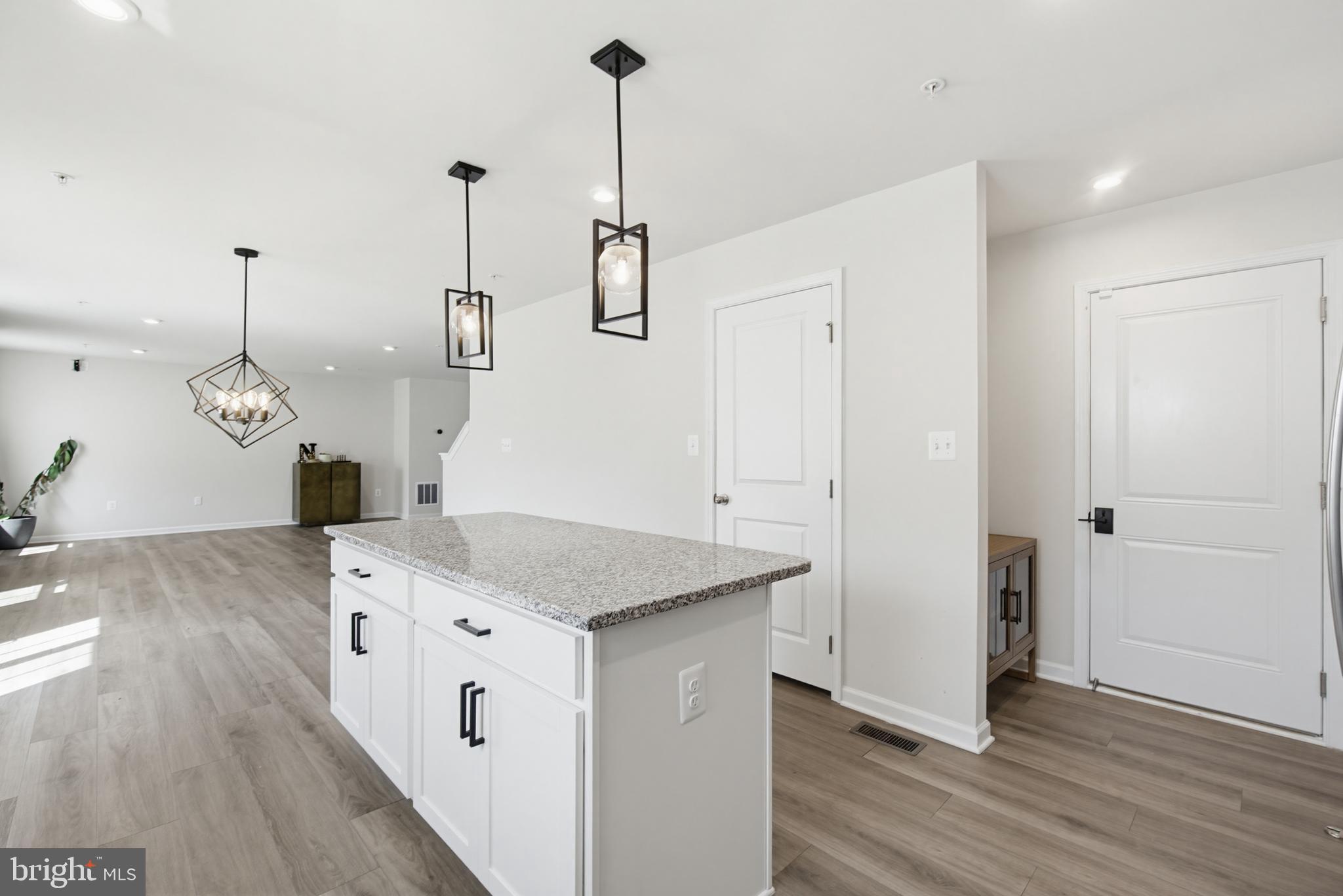 PIENTANZA WOODS - Residential