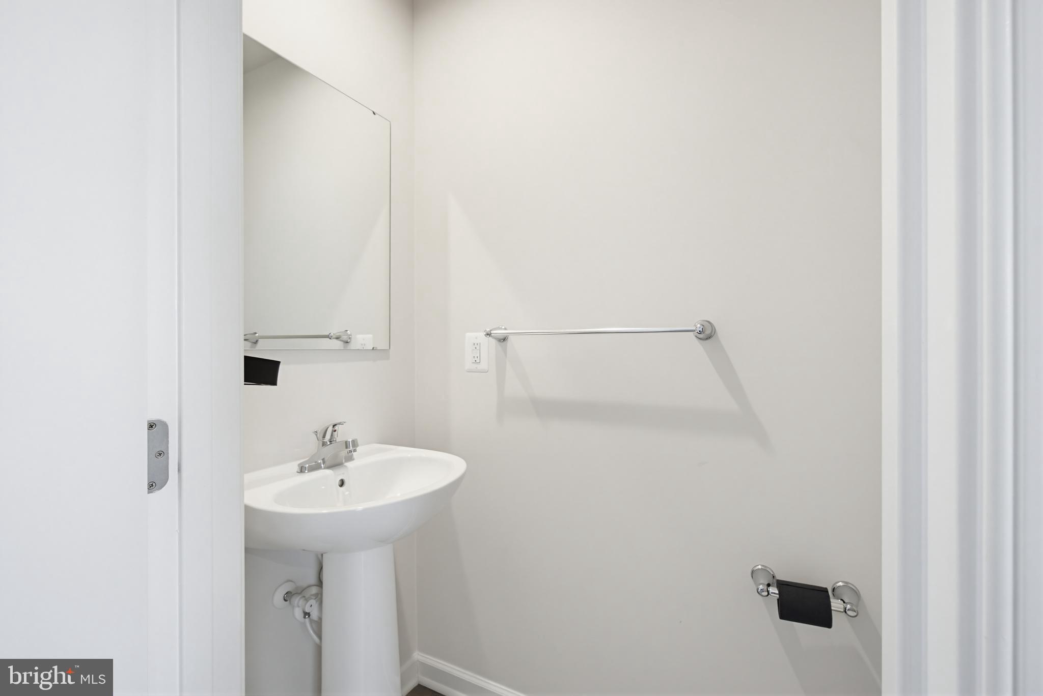 PIENTANZA WOODS - Residential