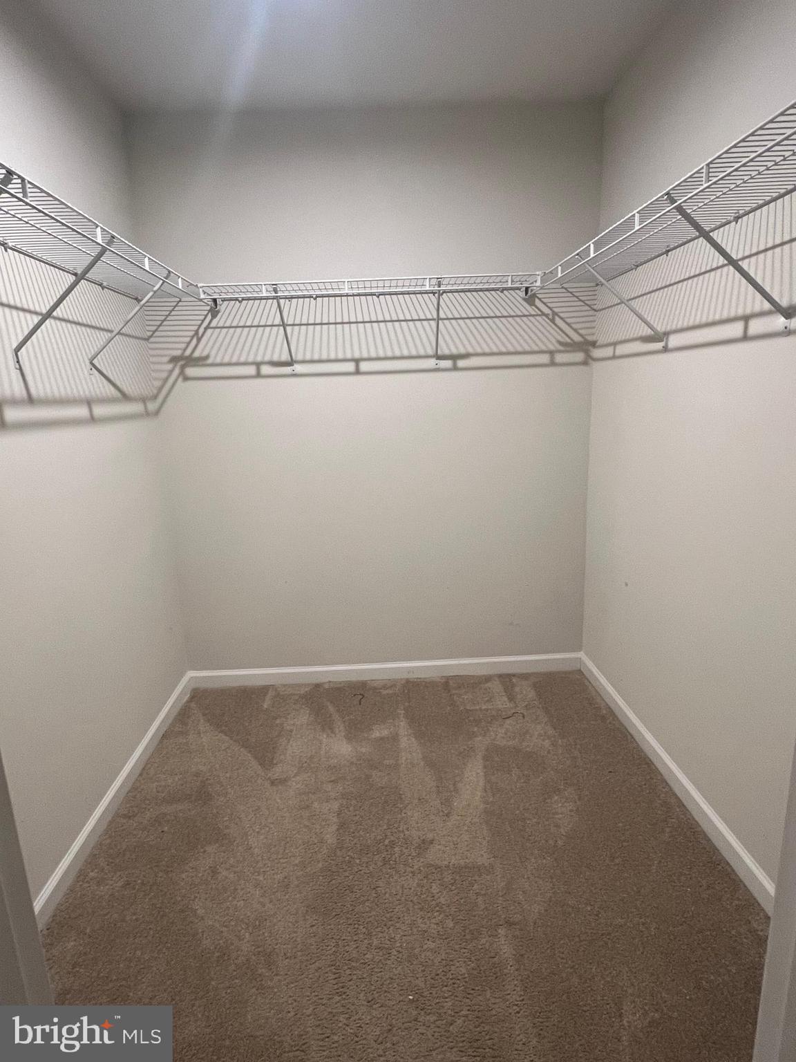 PIENTANZA WOODS - Residential