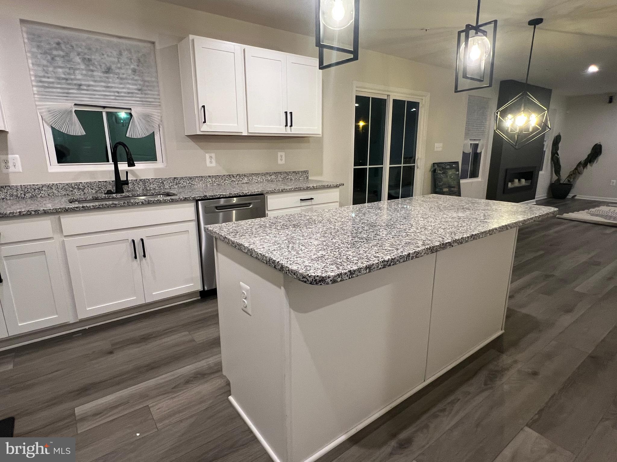 PIENTANZA WOODS - Residential