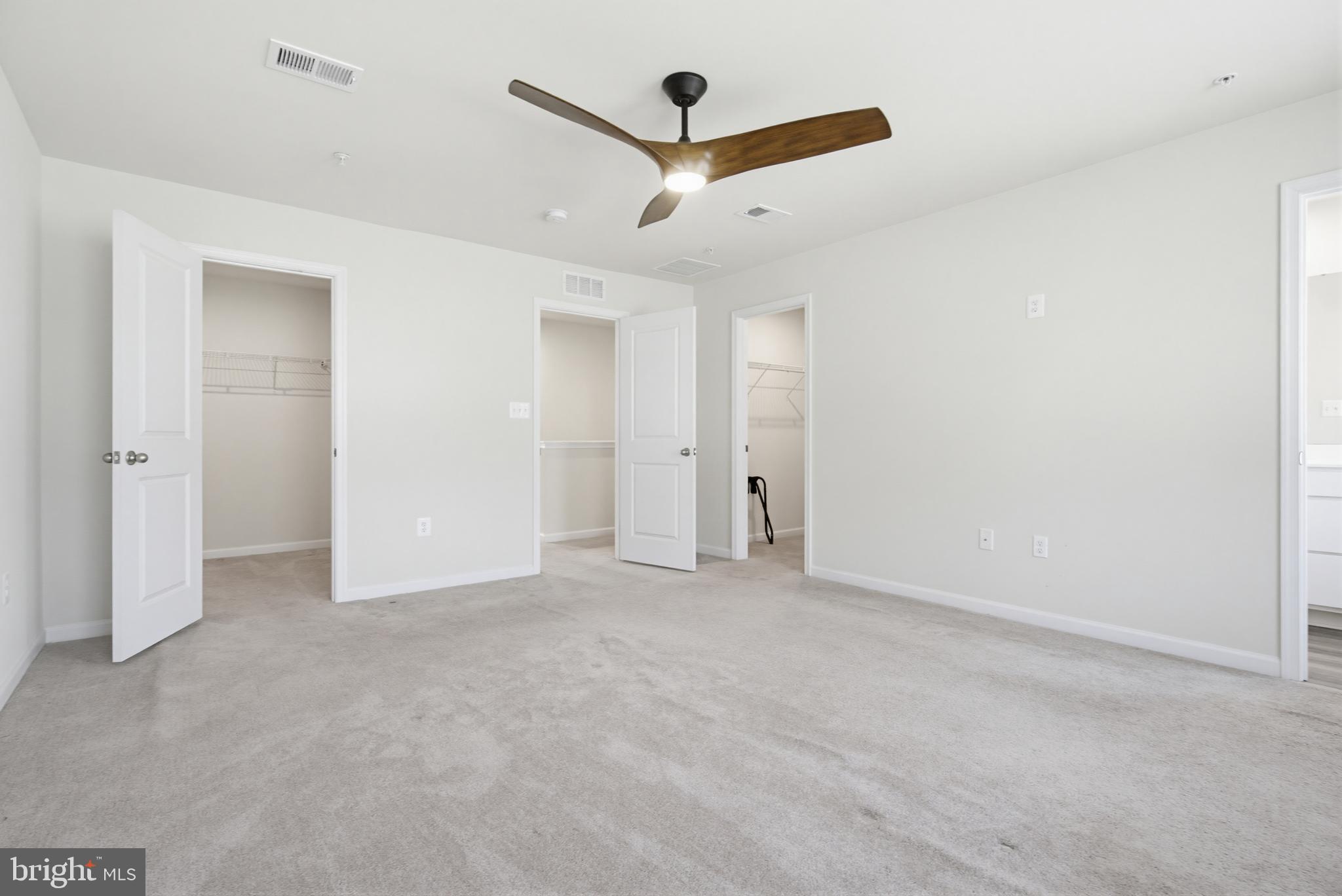 PIENTANZA WOODS - Residential