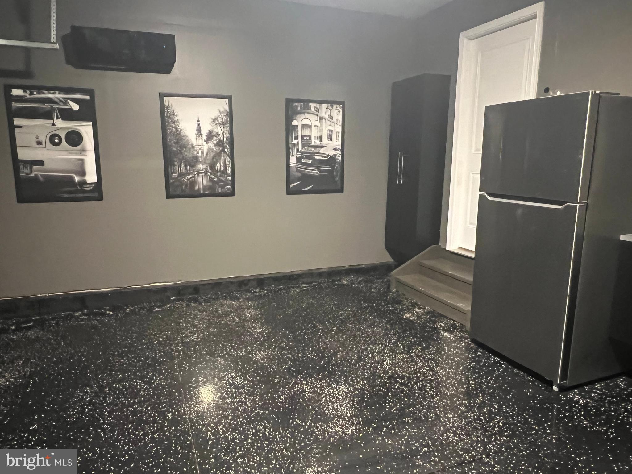 PIENTANZA WOODS - Residential