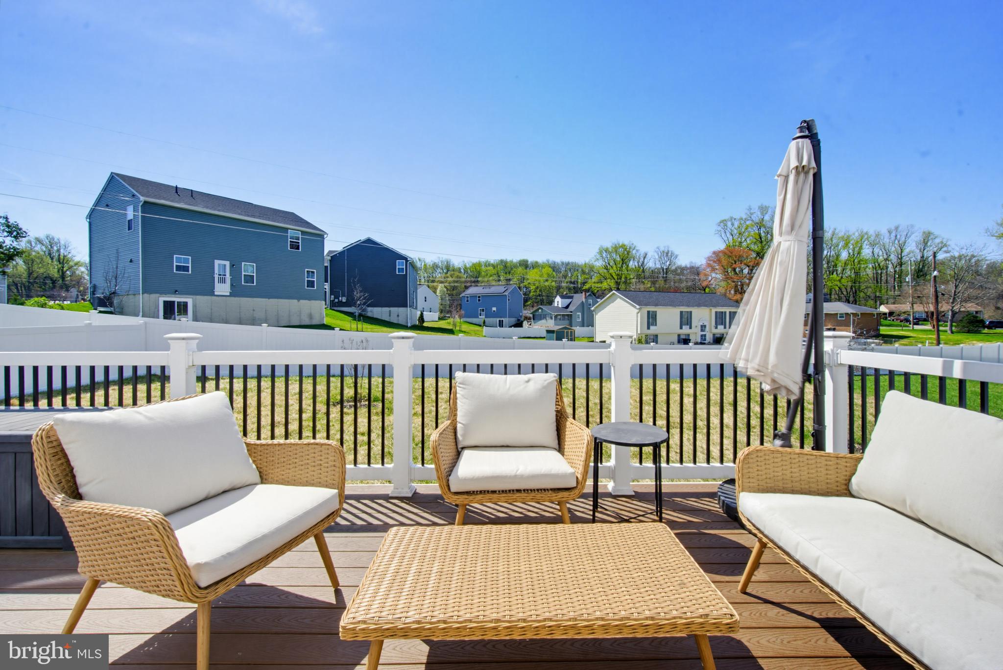 PIENTANZA WOODS - Residential