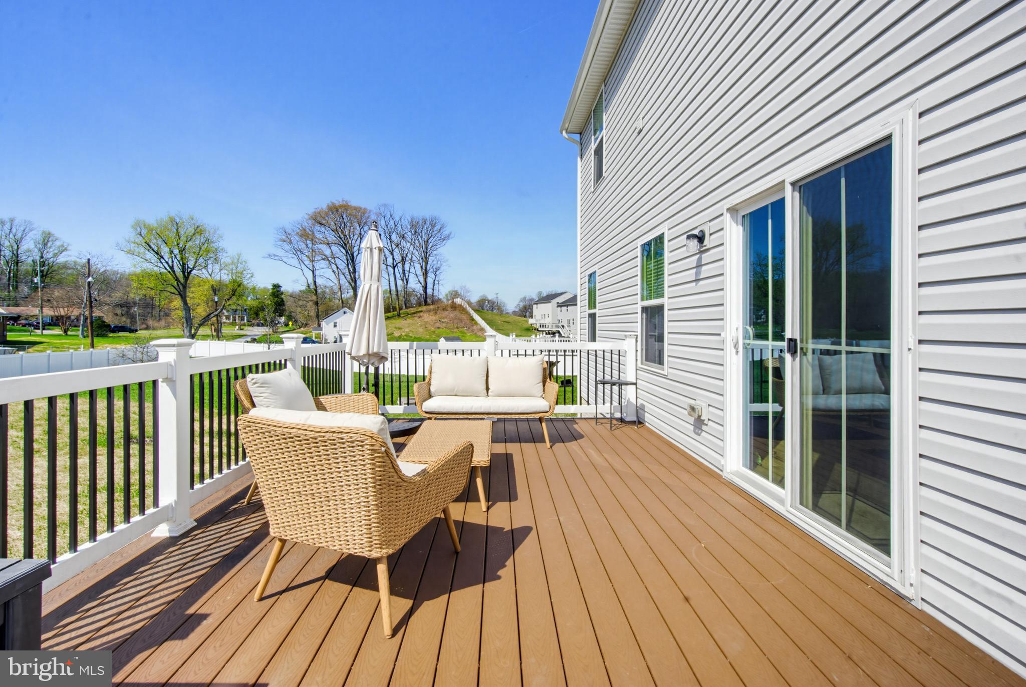 PIENTANZA WOODS - Residential