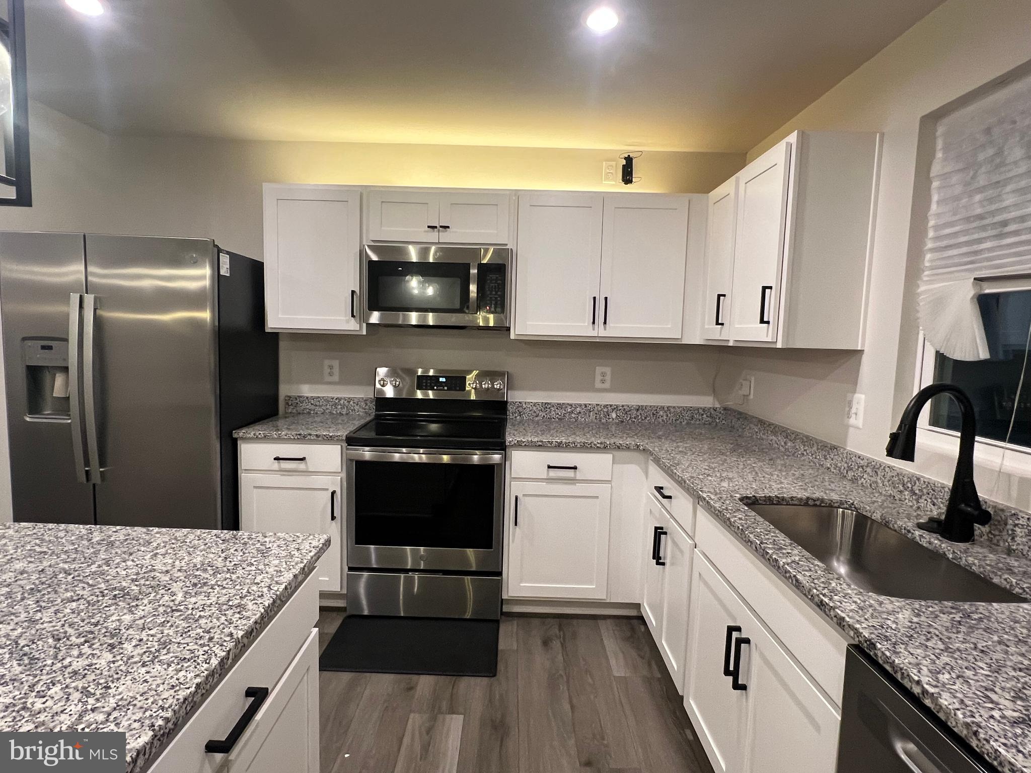 PIENTANZA WOODS - Residential