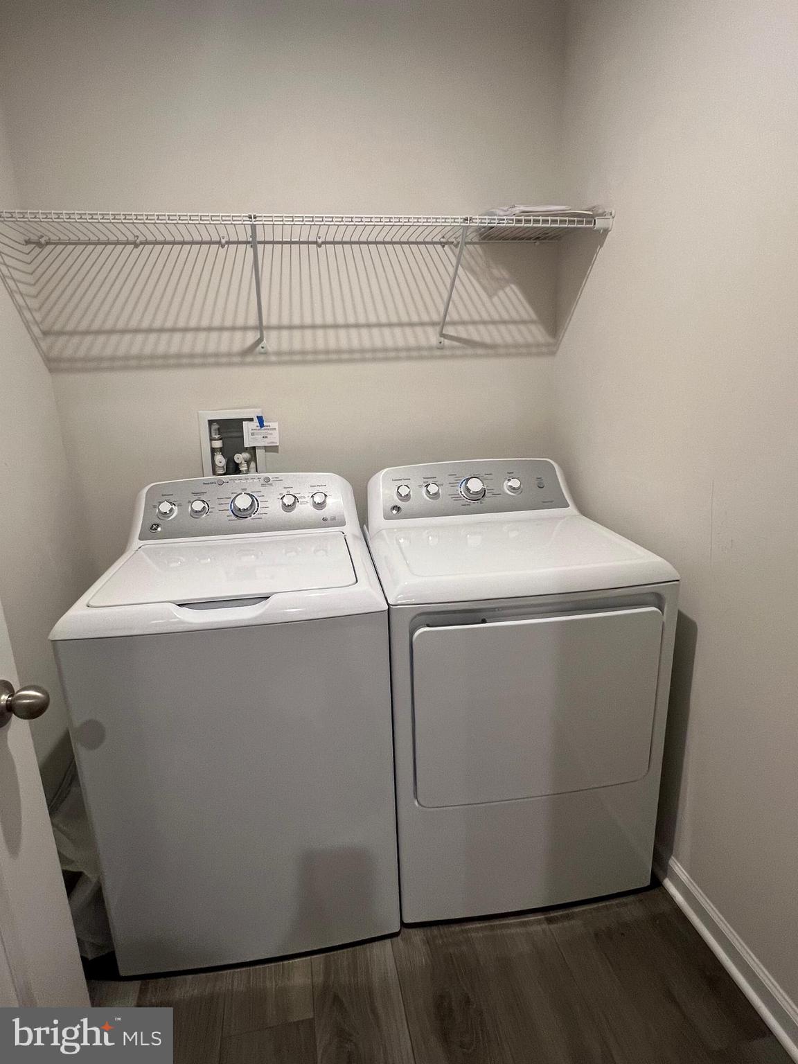 PIENTANZA WOODS - Residential