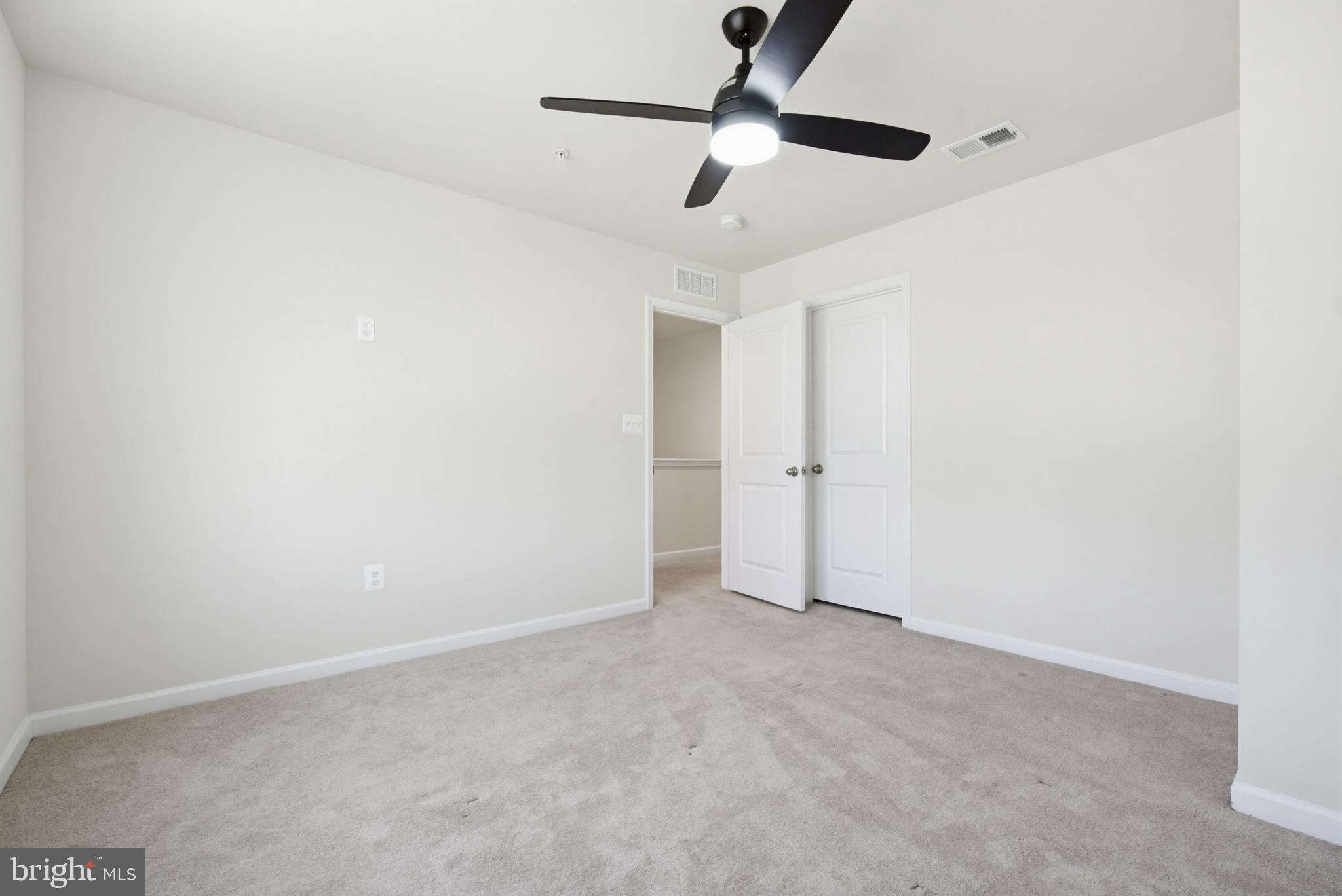 PIENTANZA WOODS - Residential