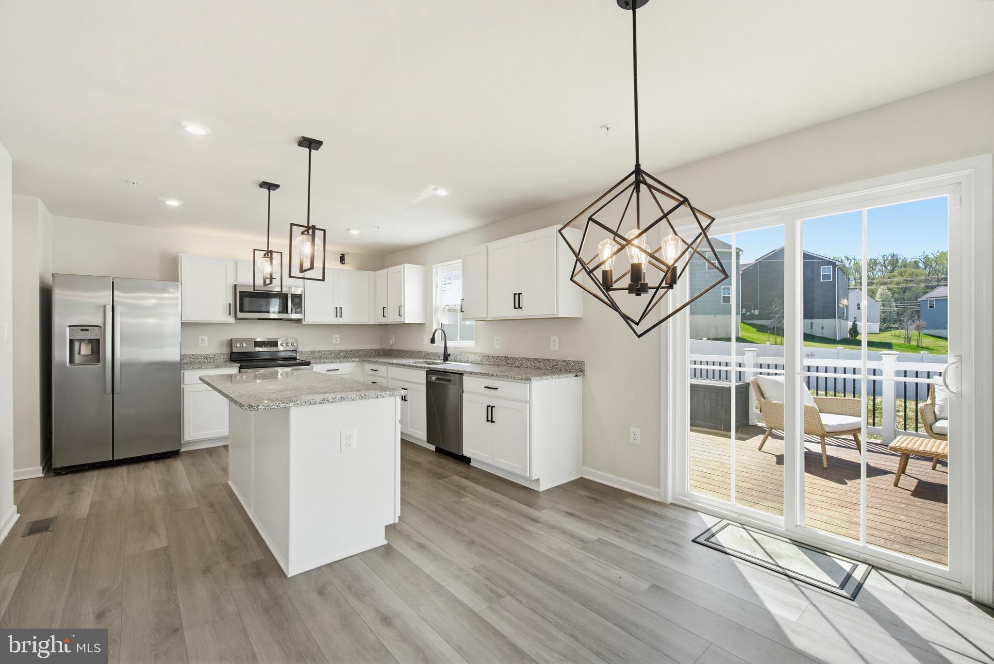 PIENTANZA WOODS - Residential