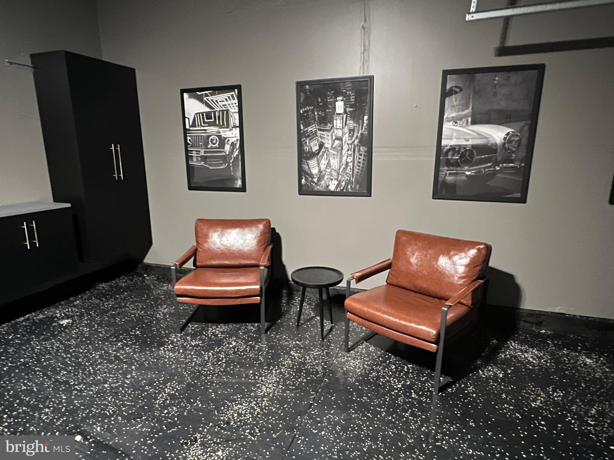 PIENTANZA WOODS - Residential