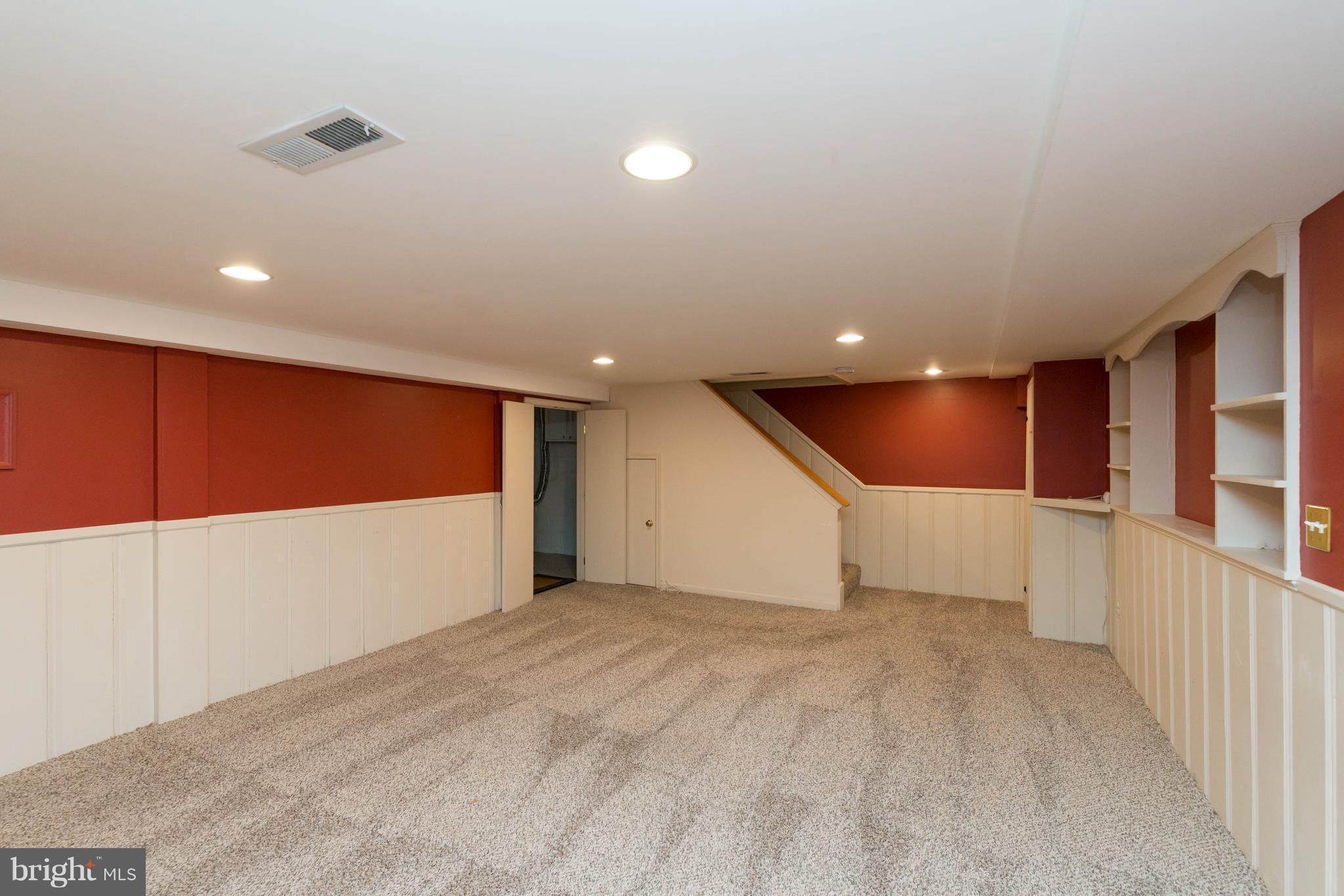 LOCH RAVEN VILLAGE - Residential