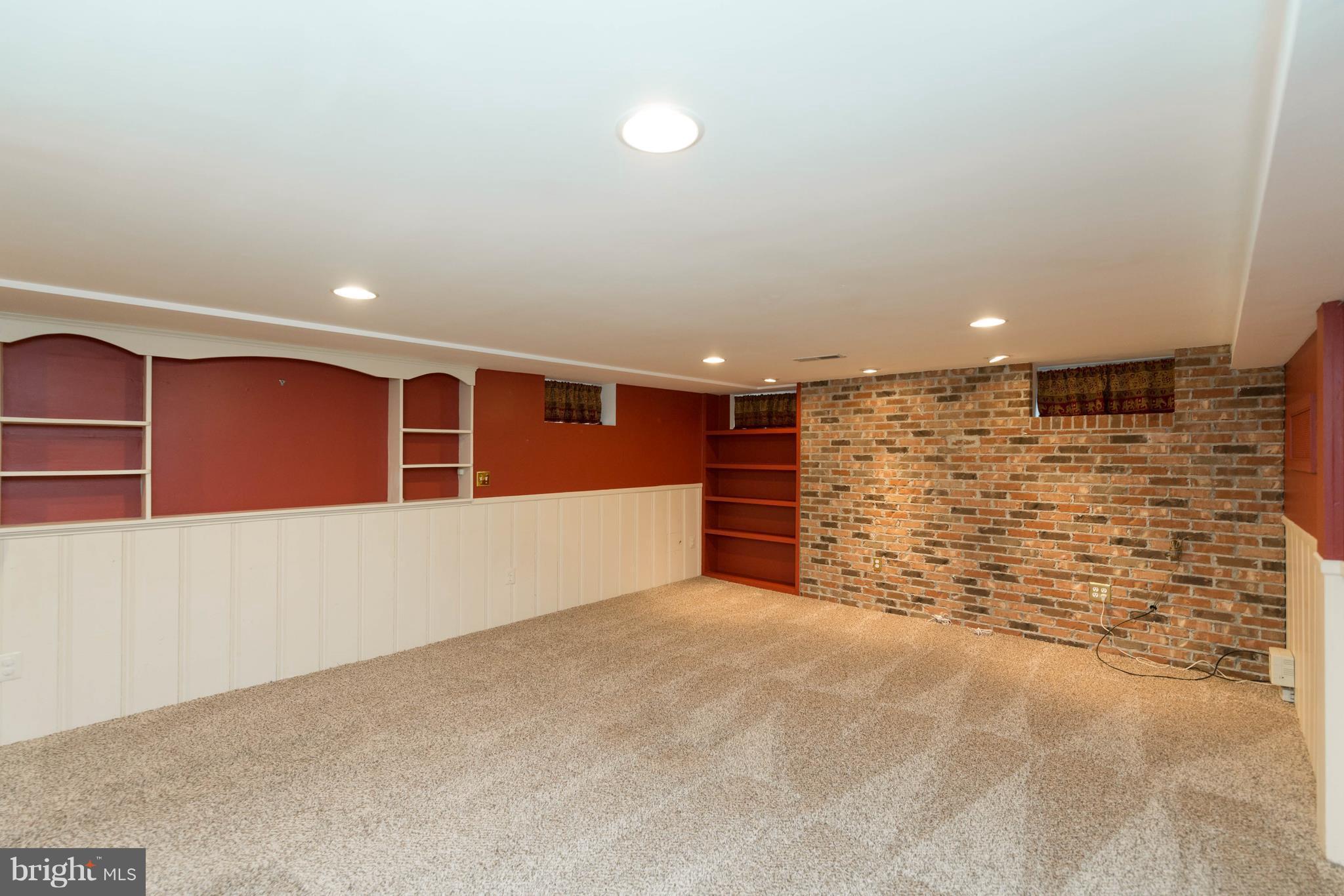 LOCH RAVEN VILLAGE - Residential