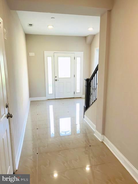 BOWLEYS QUARTERS - Residential Lease