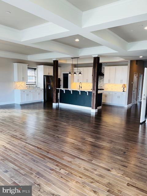 BOWLEYS QUARTERS - Residential Lease