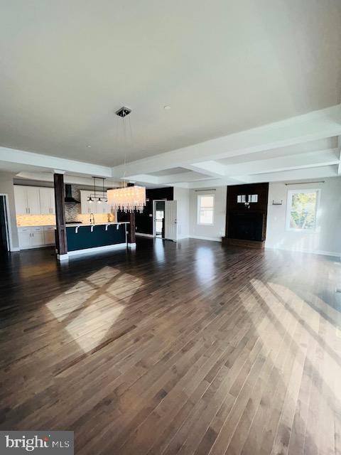 BOWLEYS QUARTERS - Residential Lease