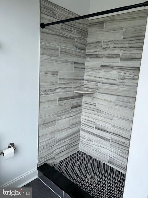 BOWLEYS QUARTERS - Residential Lease