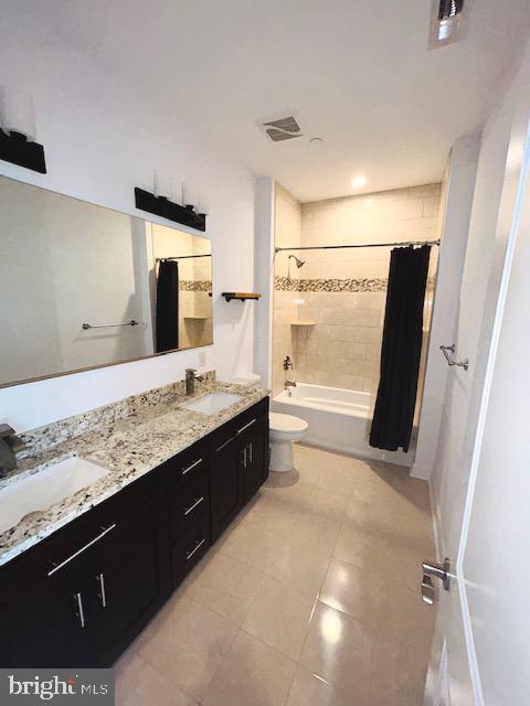 BOWLEYS QUARTERS - Residential Lease