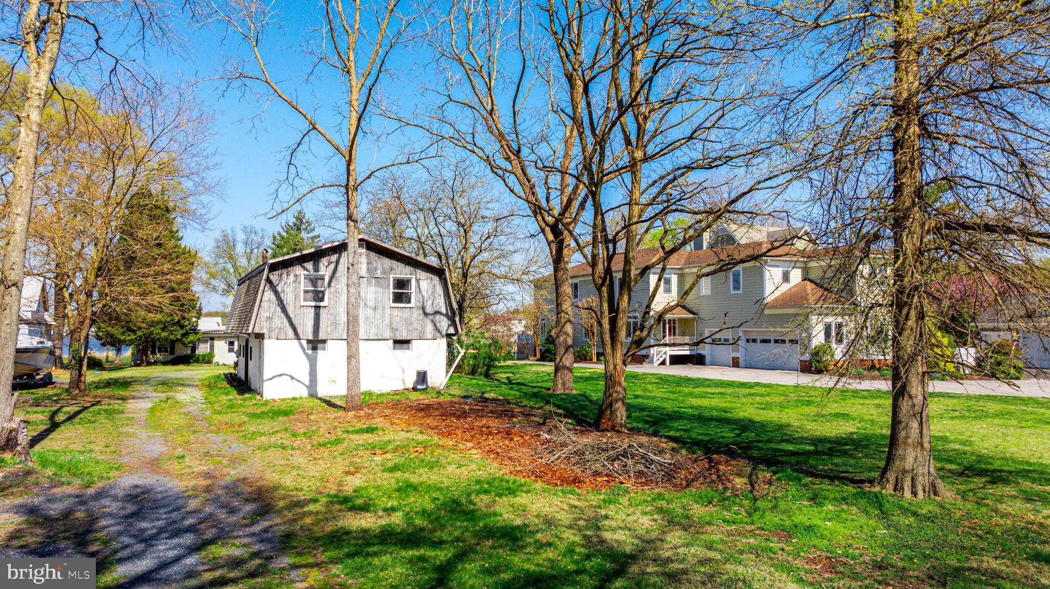 BOWLEYS QUARTERS - Residential