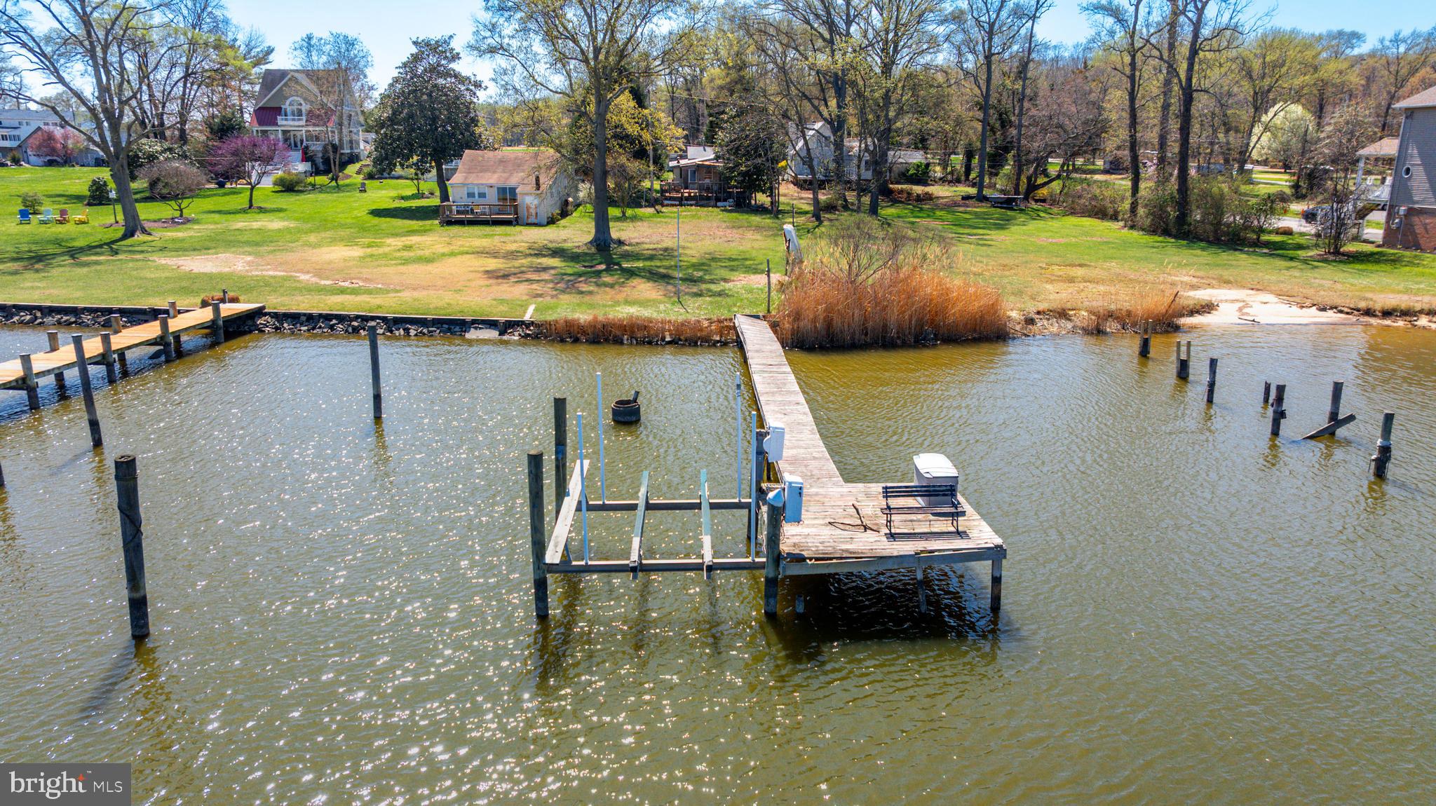 BOWLEYS QUARTERS - Residential
