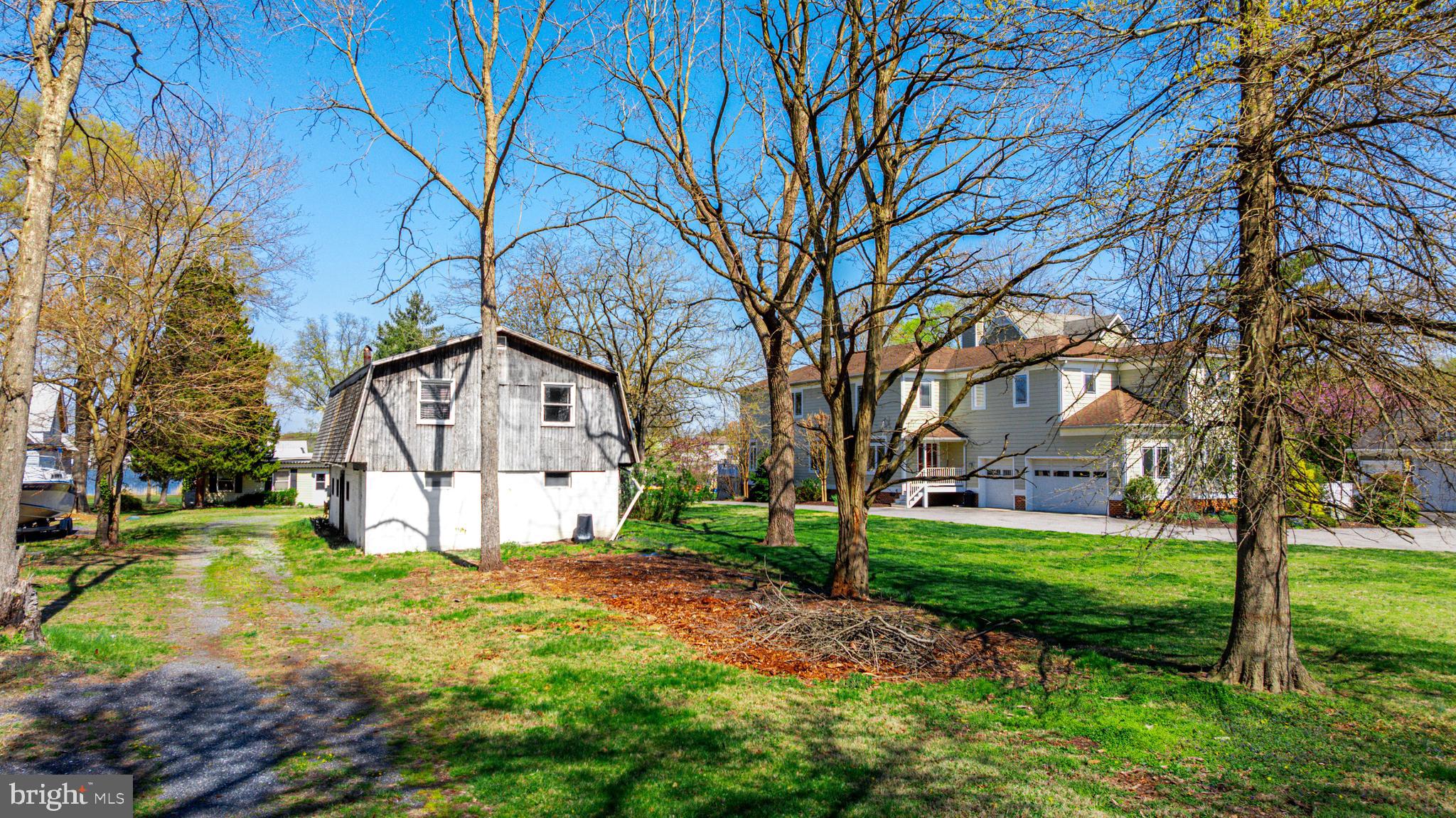 BOWLEYS QUARTERS - Residential