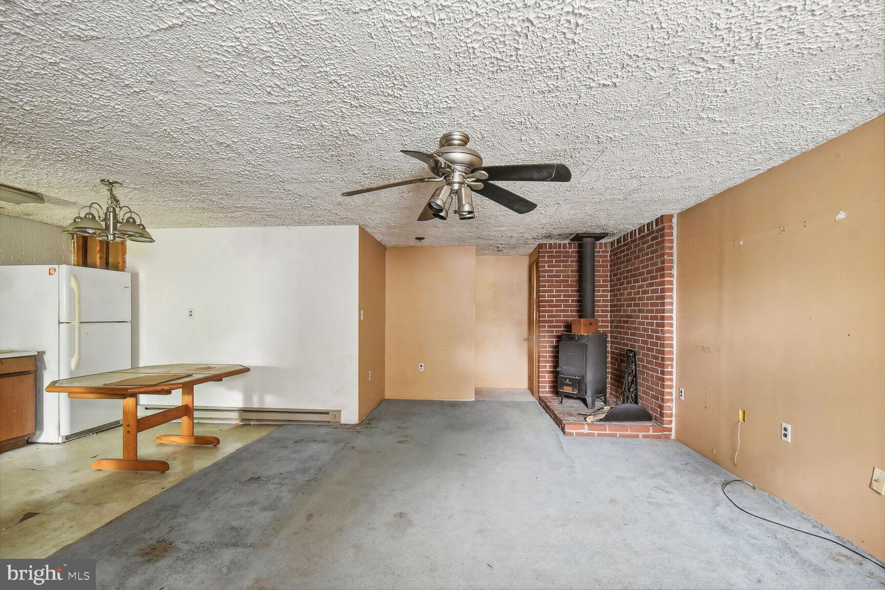 BOWLEYS QUARTERS - Residential