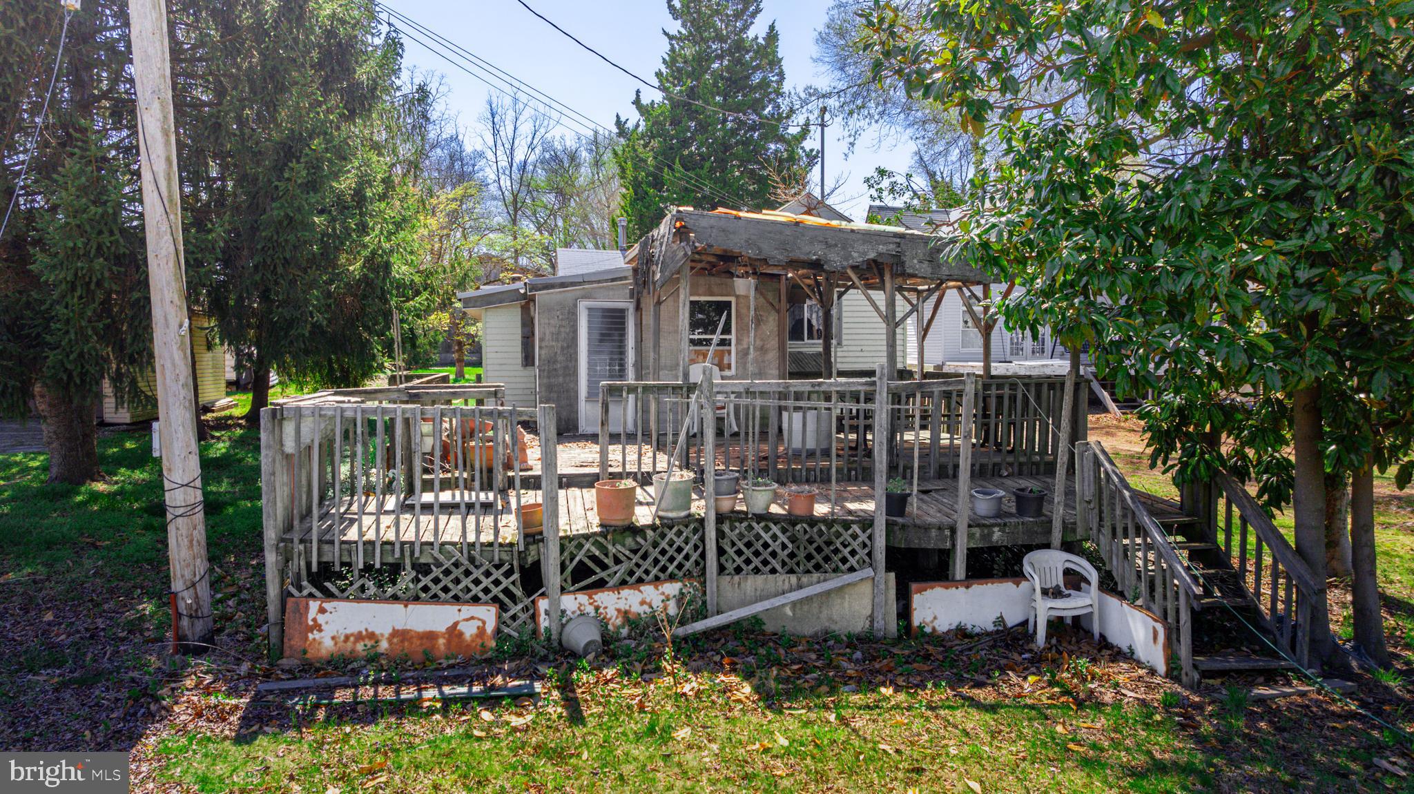 BOWLEYS QUARTERS - Residential