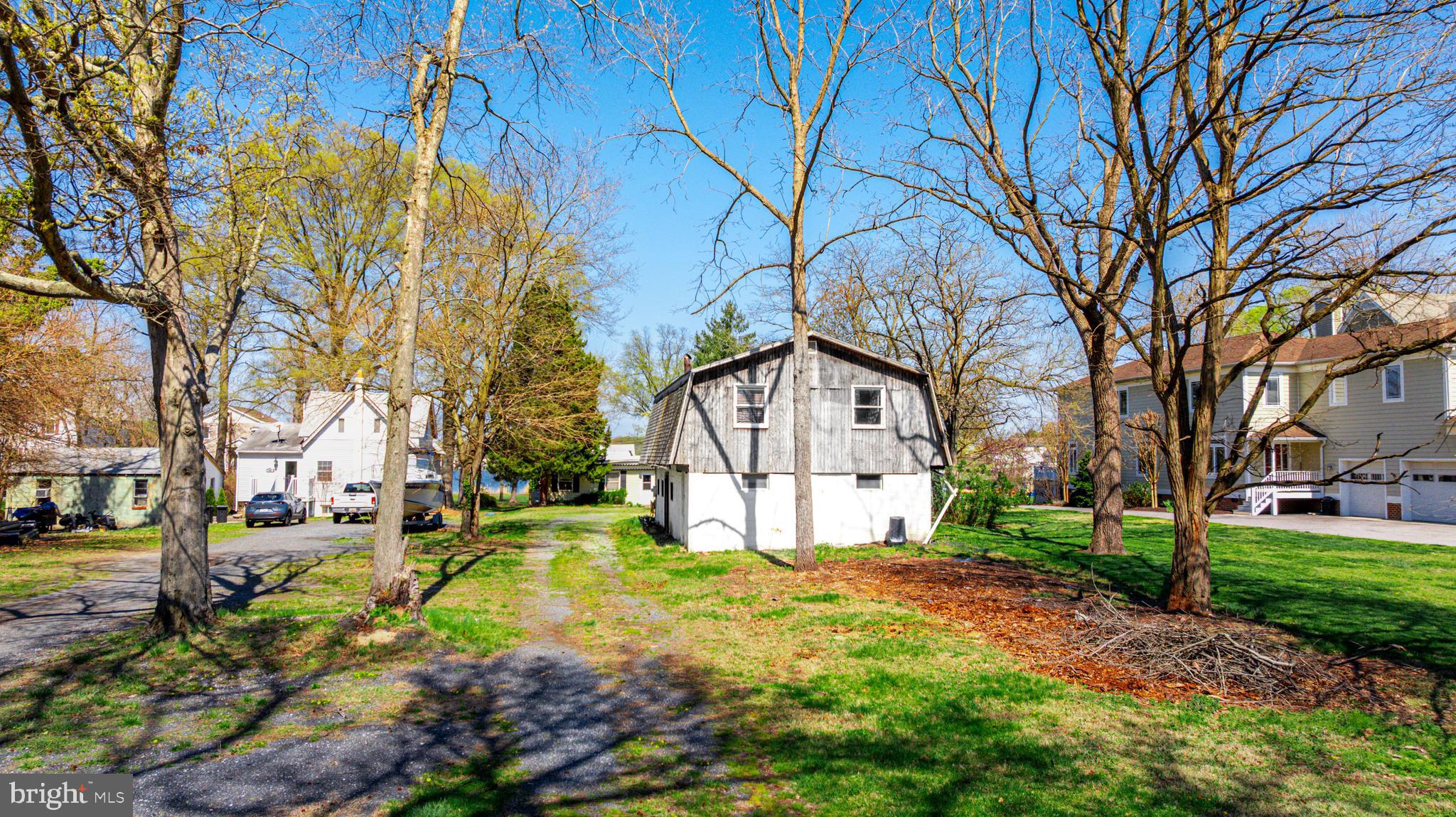 BOWLEYS QUARTERS - Residential
