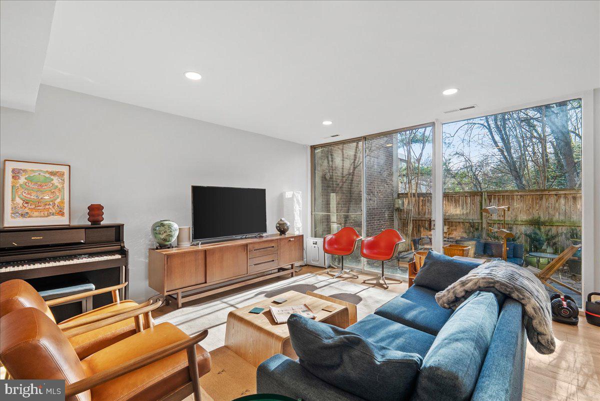 11531 HICKORY CLUSTER