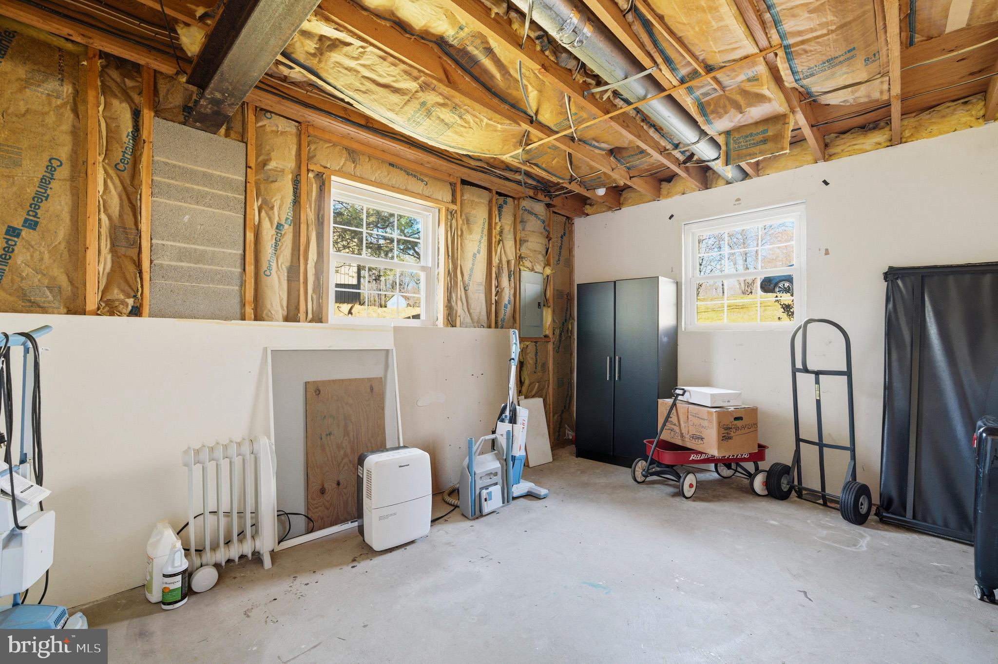 RUSTIC HILLS - Residential